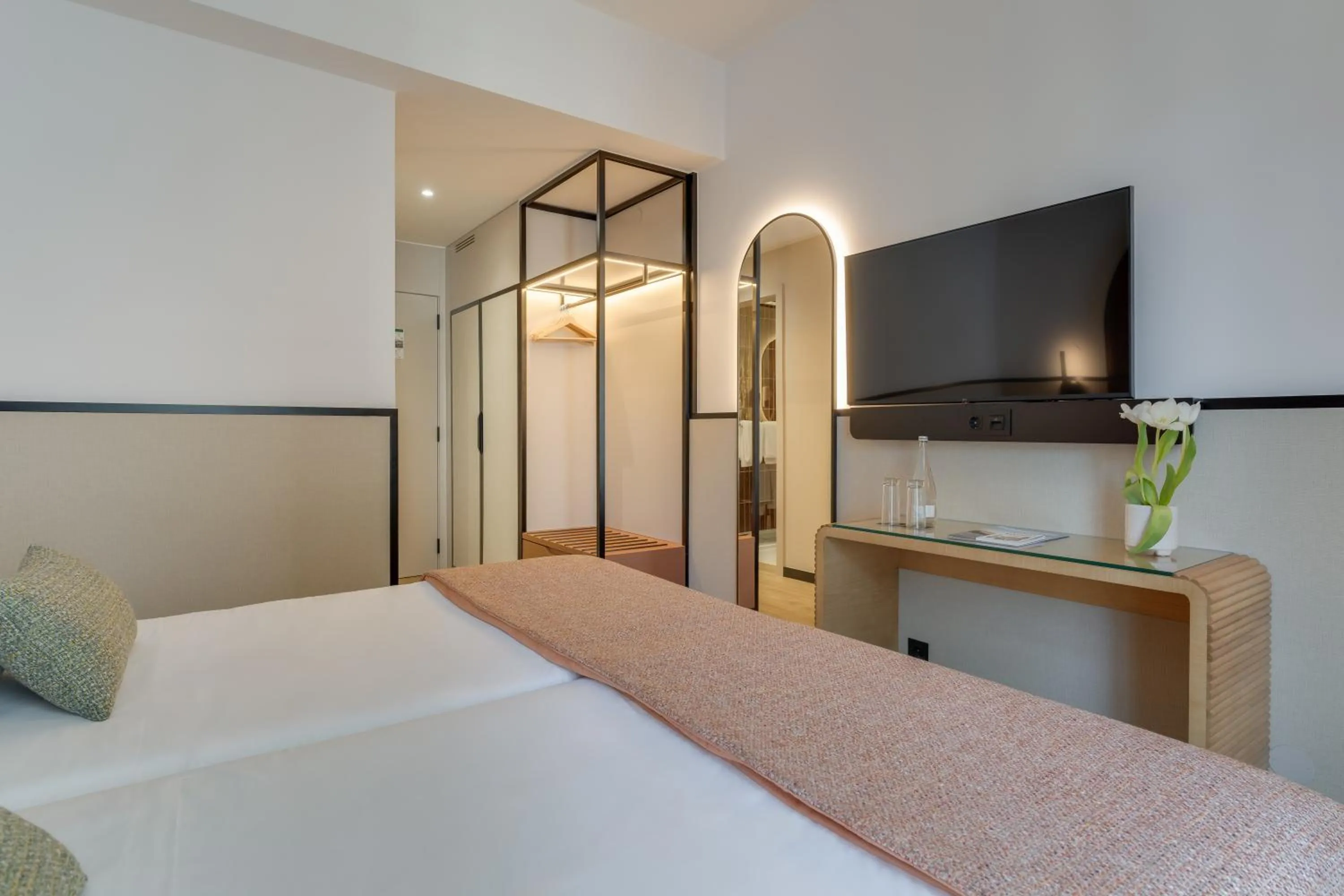 Bedroom, Bed in Hotel do Carmo