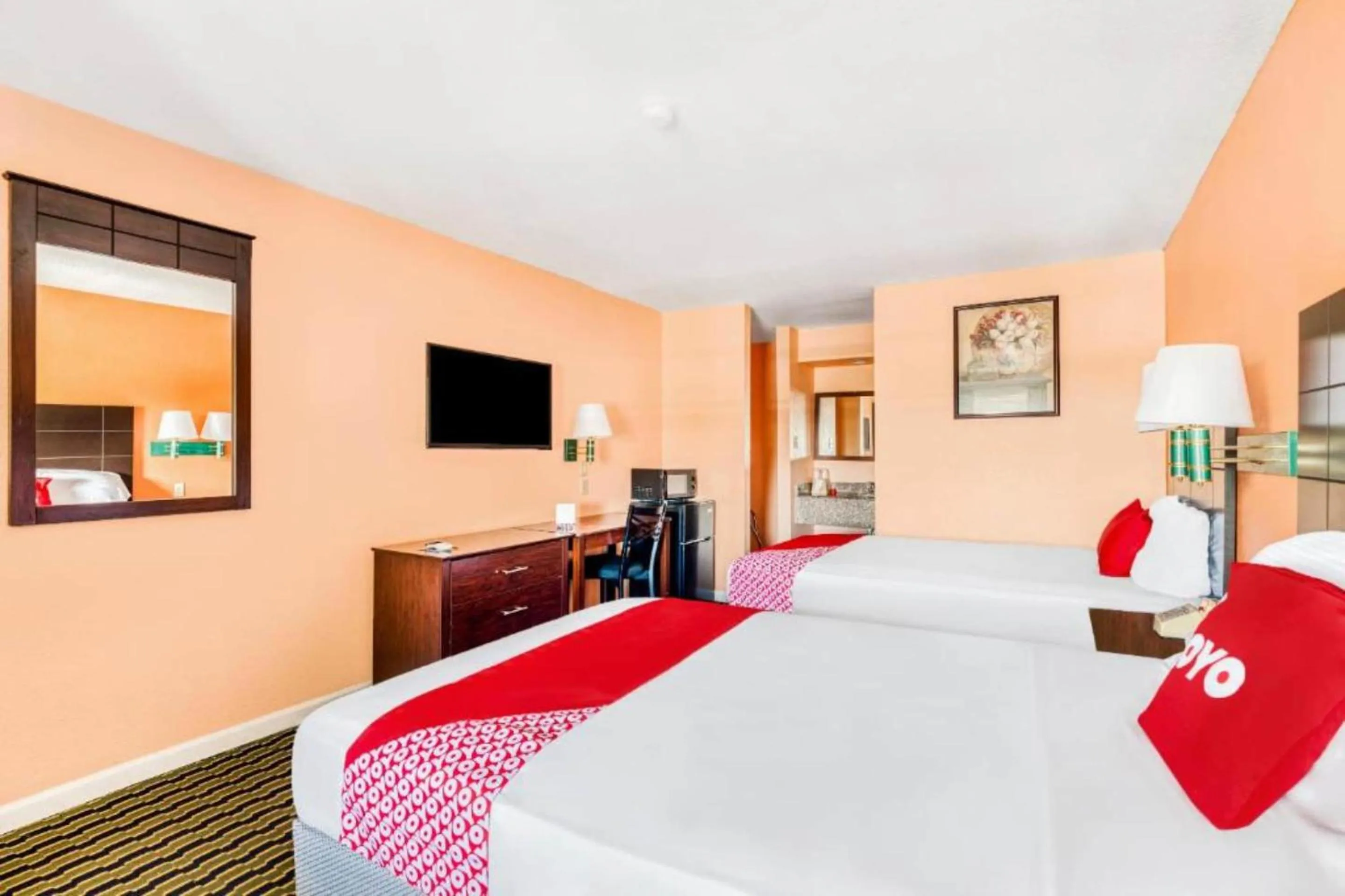 Bedroom in OYO Hotel Channelview I-10