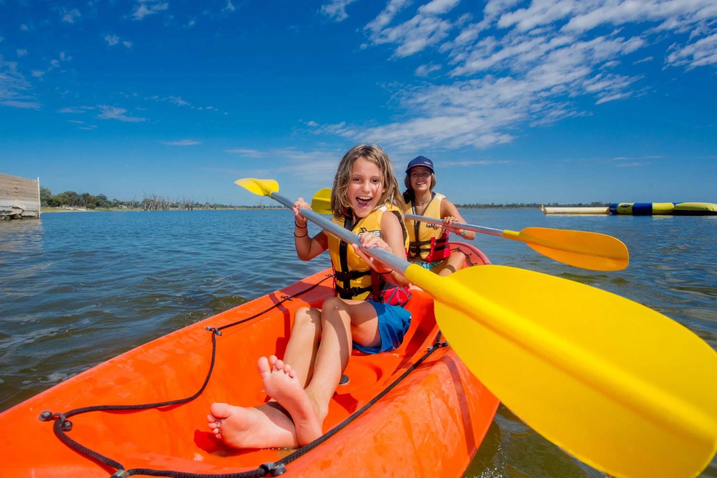 Canoeing in Discovery Parks - Lake Bonney