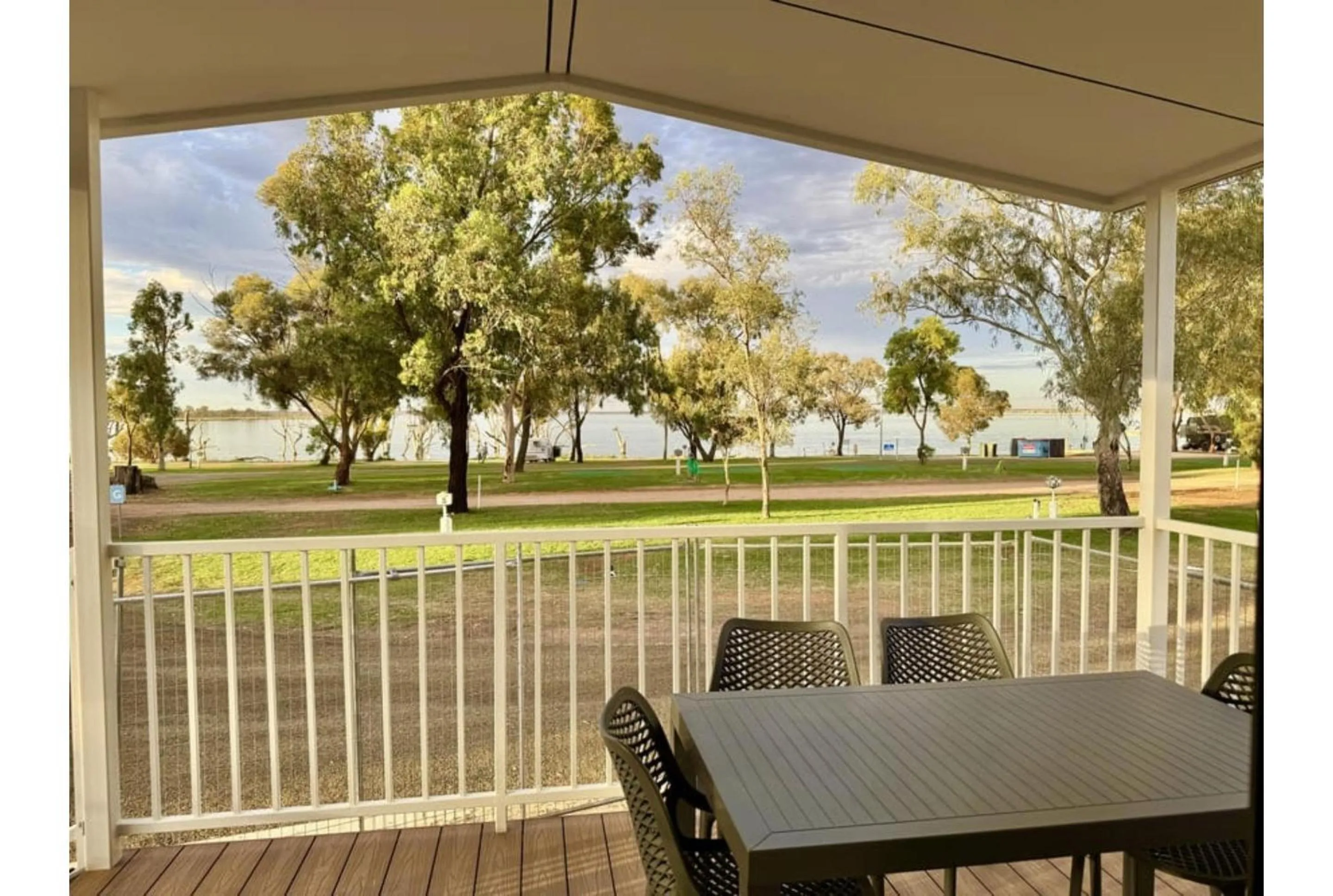 Patio in Discovery Parks - Lake Bonney