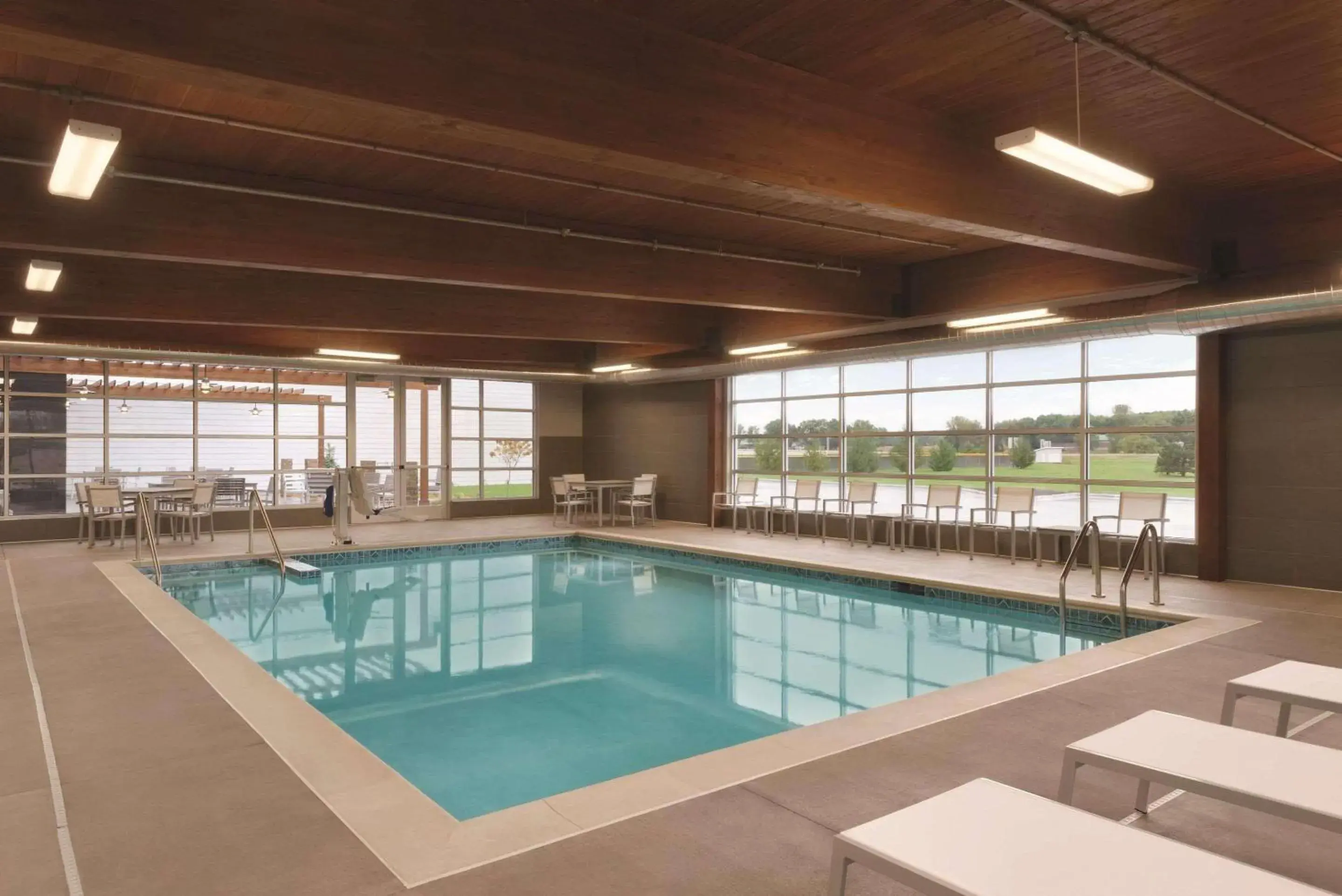 Swimming pool in Country Inn & Suites by Radisson, Ft Atkinson, WI Swimming pool in Country Inn & Suites by Radisson, Ft Atkinson, WI