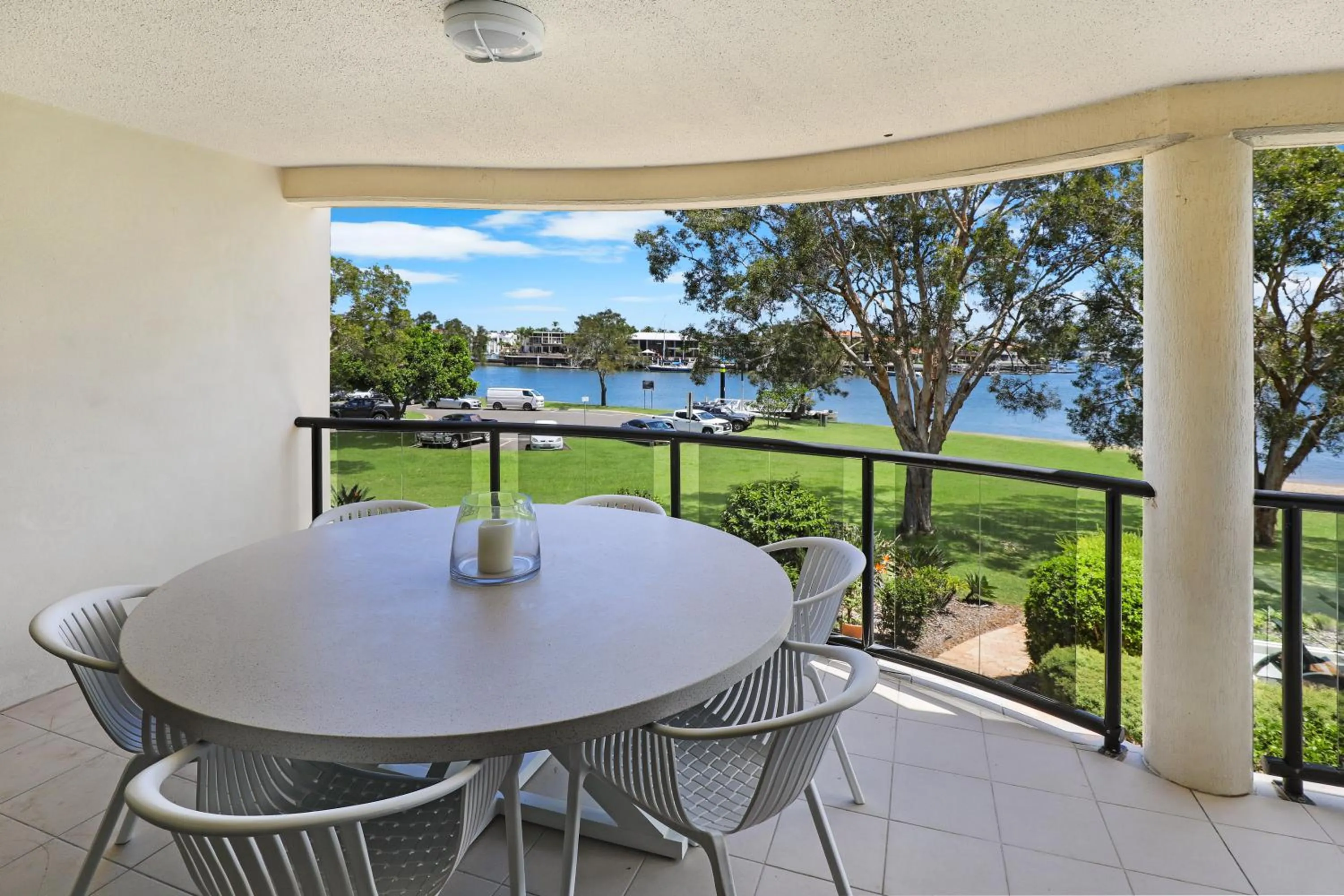 Patio in Spinnaker Quays