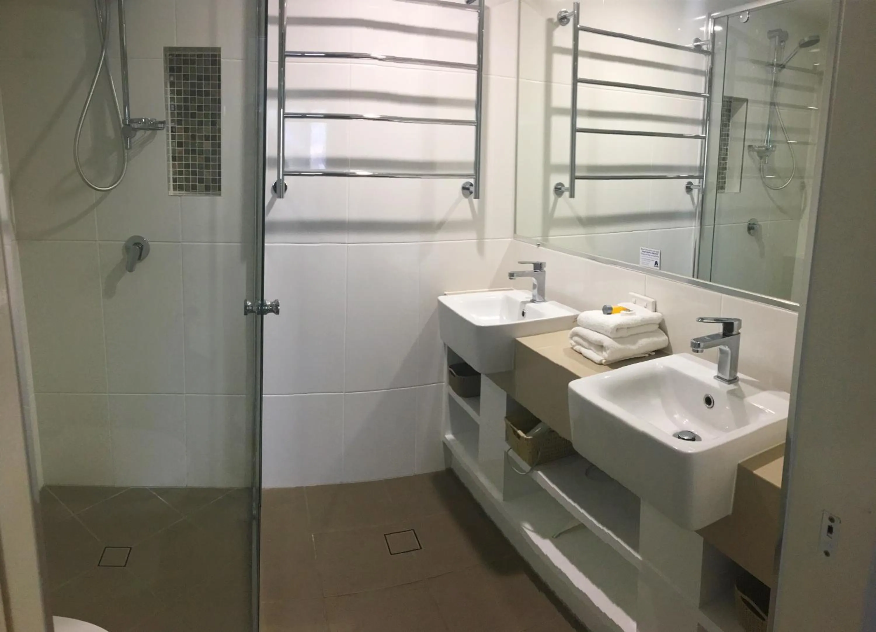 Bathroom in Spinnaker Quays