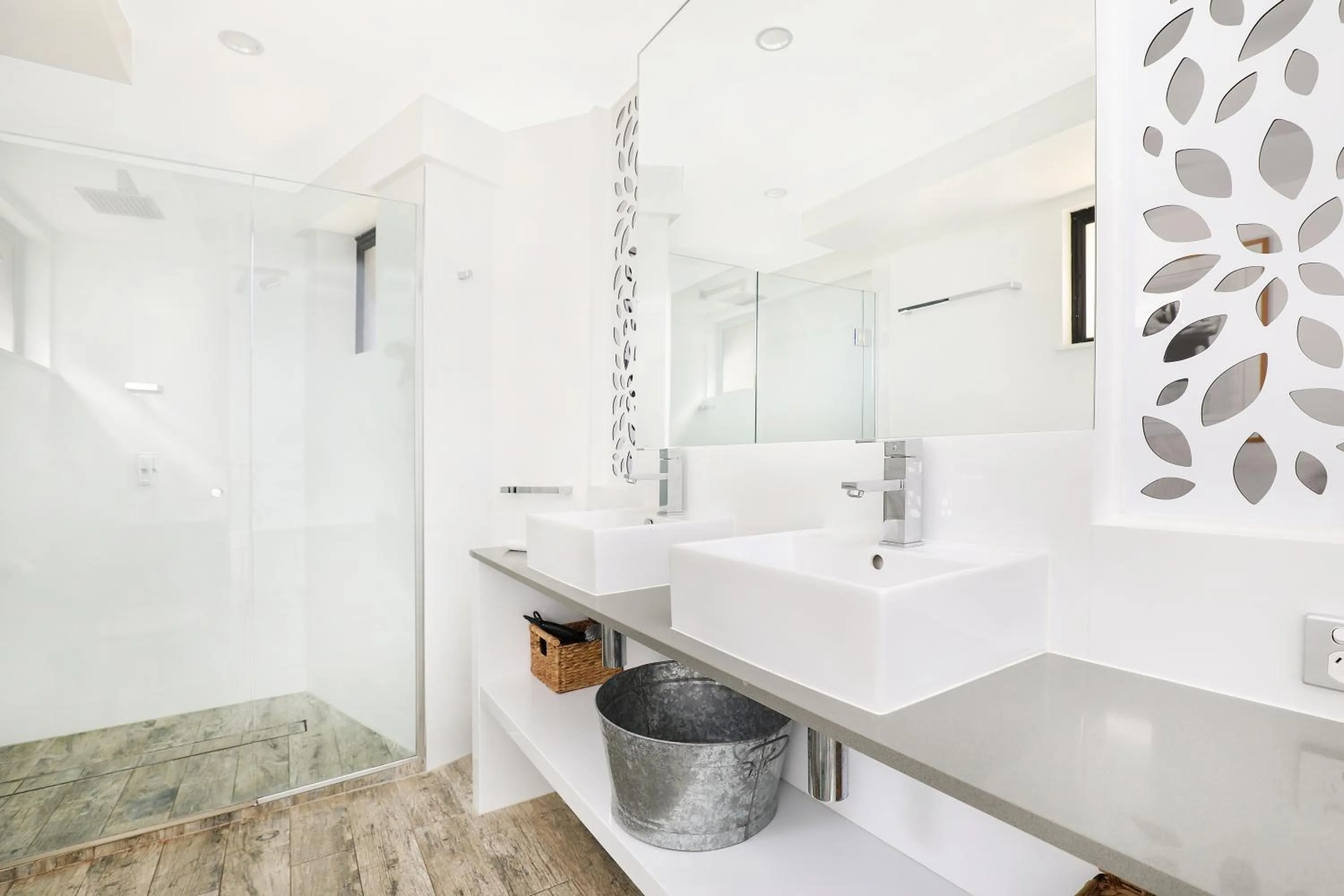 Bathroom in Spinnaker Quays