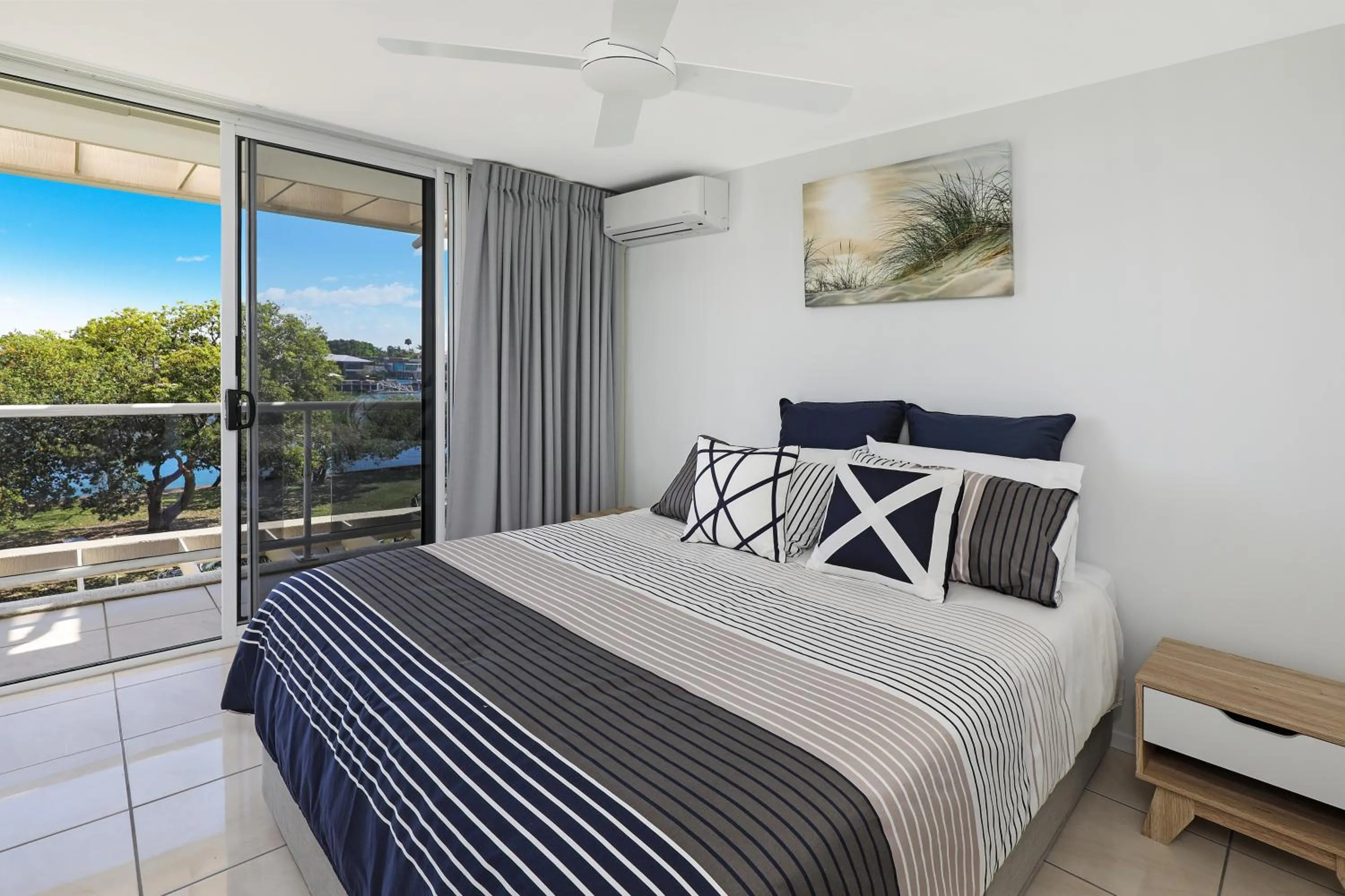 Bed in Spinnaker Quays