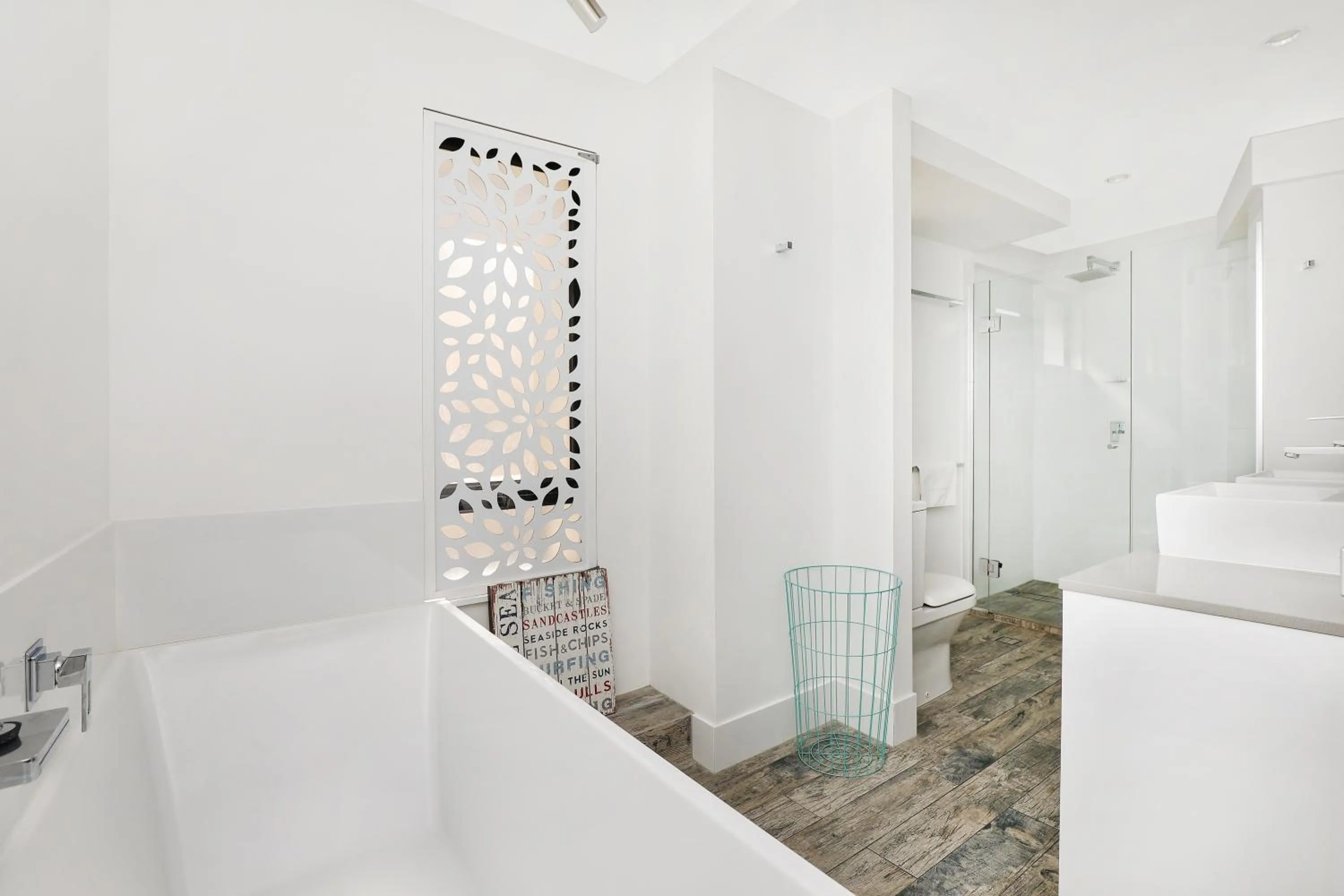 Bathroom in Spinnaker Quays