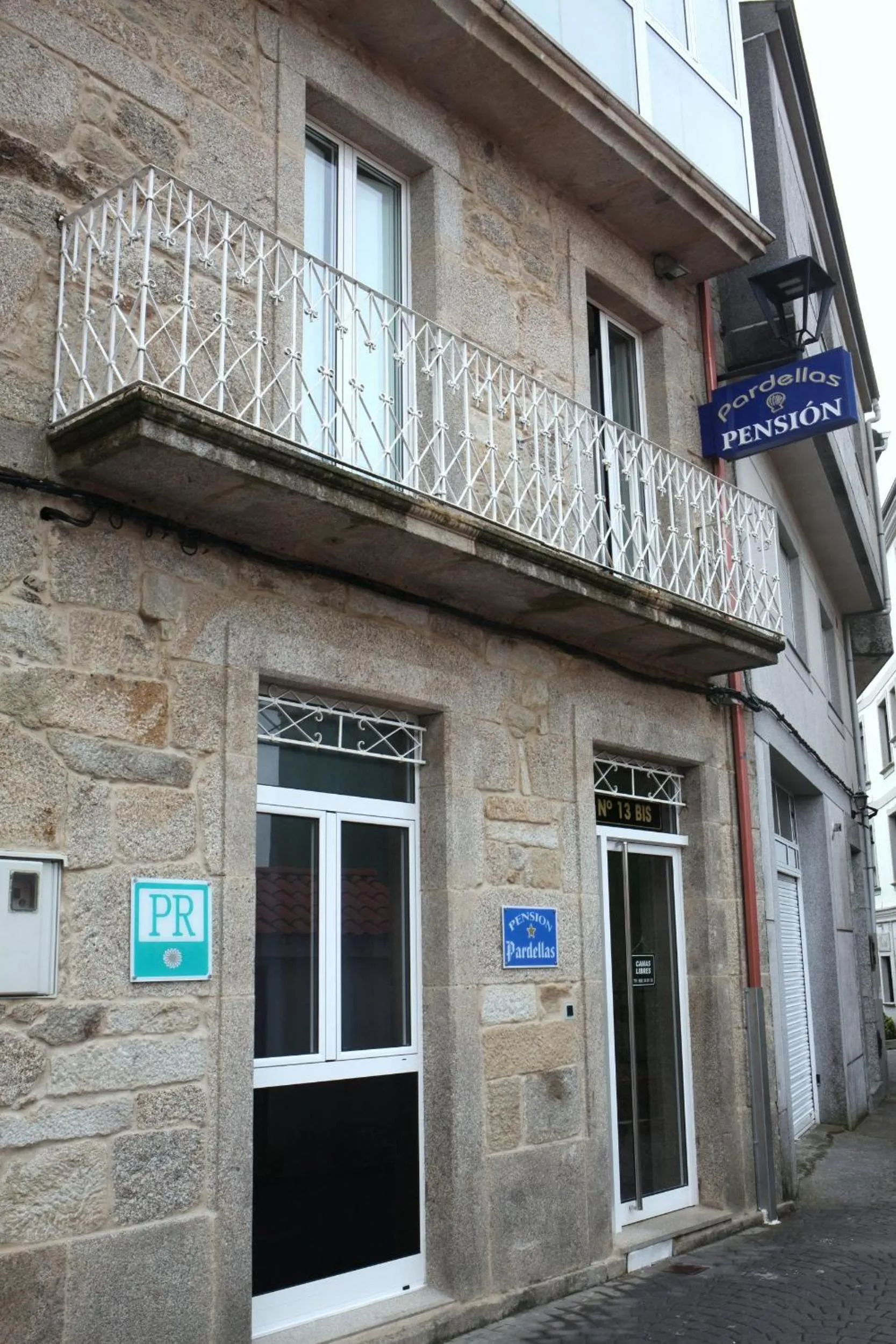 Property building in Pension Pardellas