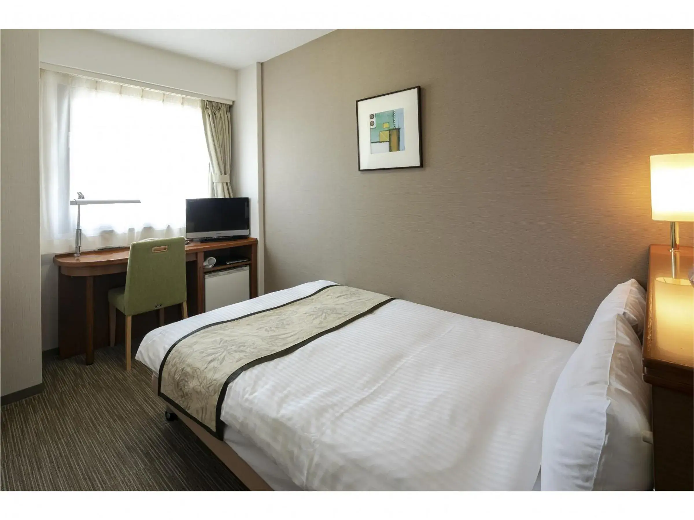 Double Room with Small Double Bed - Smoking in Hotel Hokke Club Kumamoto Double Room with Small Double Bed - Smoking in Hotel Hokke Club Kumamoto