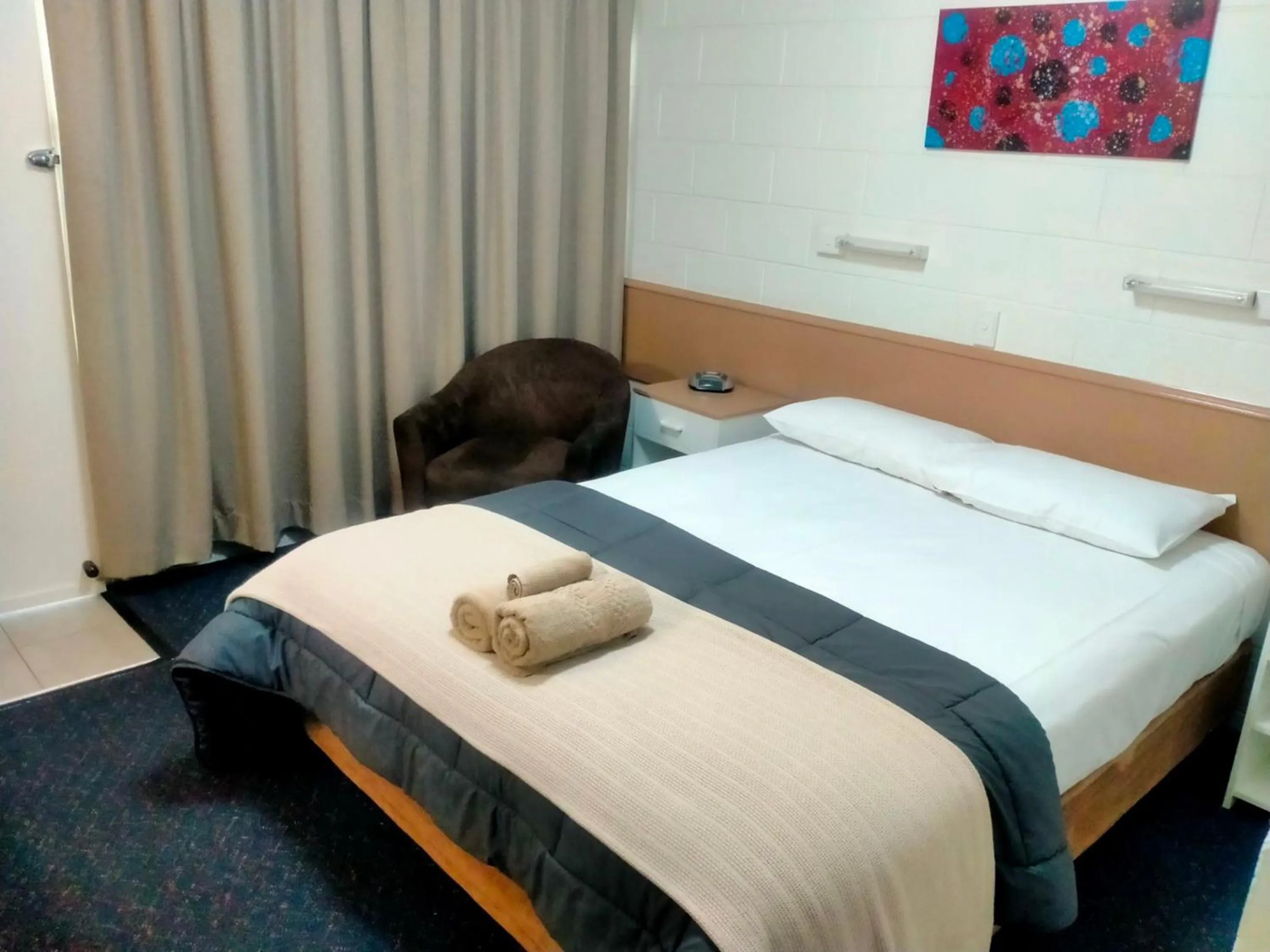 Bed in Oakey Motel