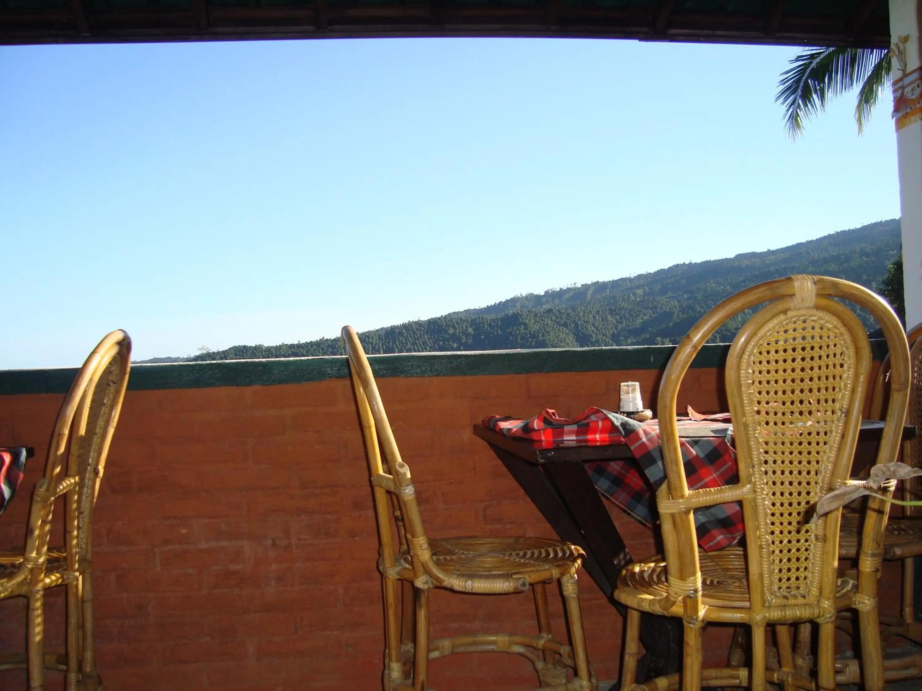 Restaurant/places to eat in Taman Ayu Homestay Munduk Mitra RedDoorz