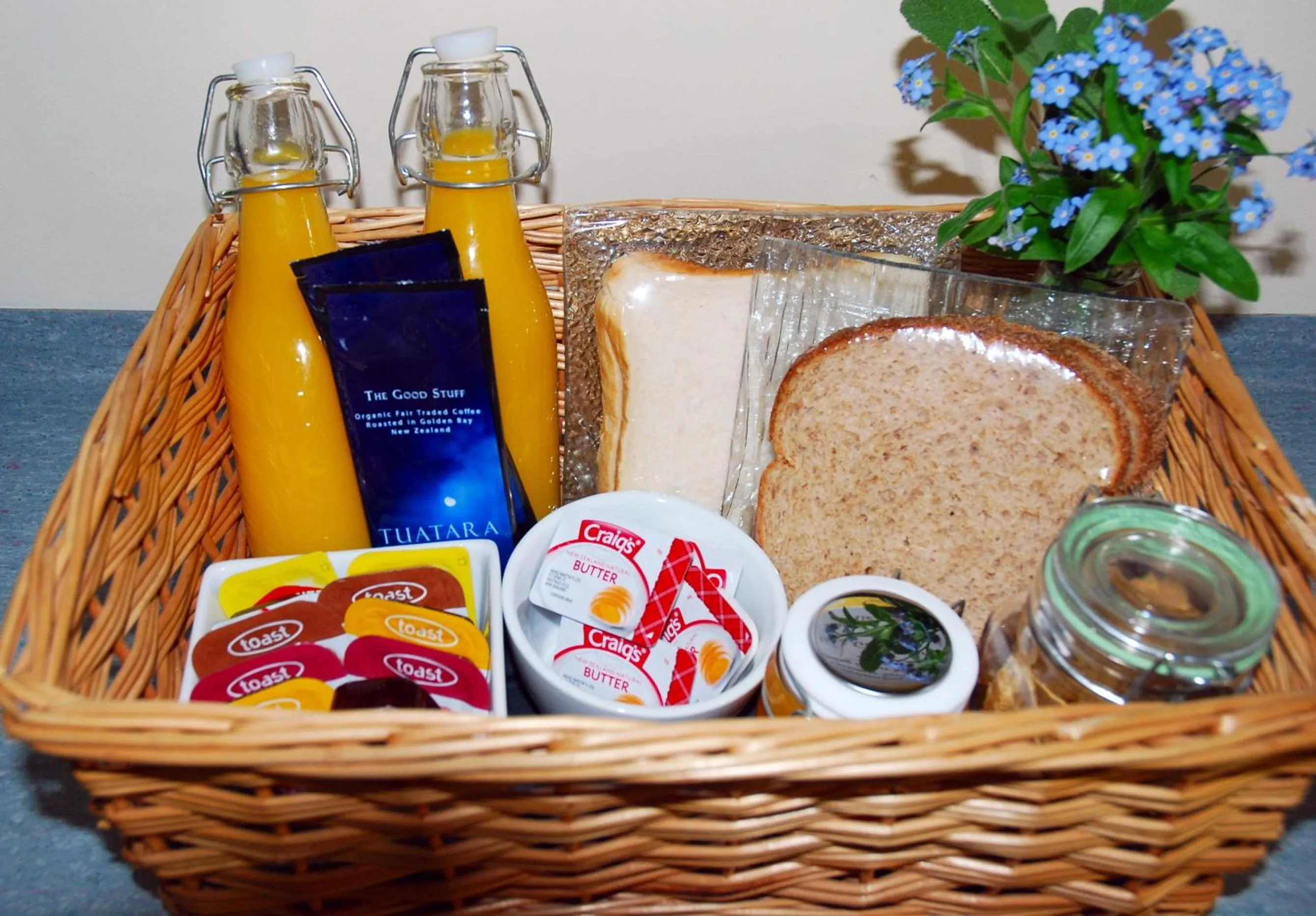 Continental breakfast in Almond Court Motel