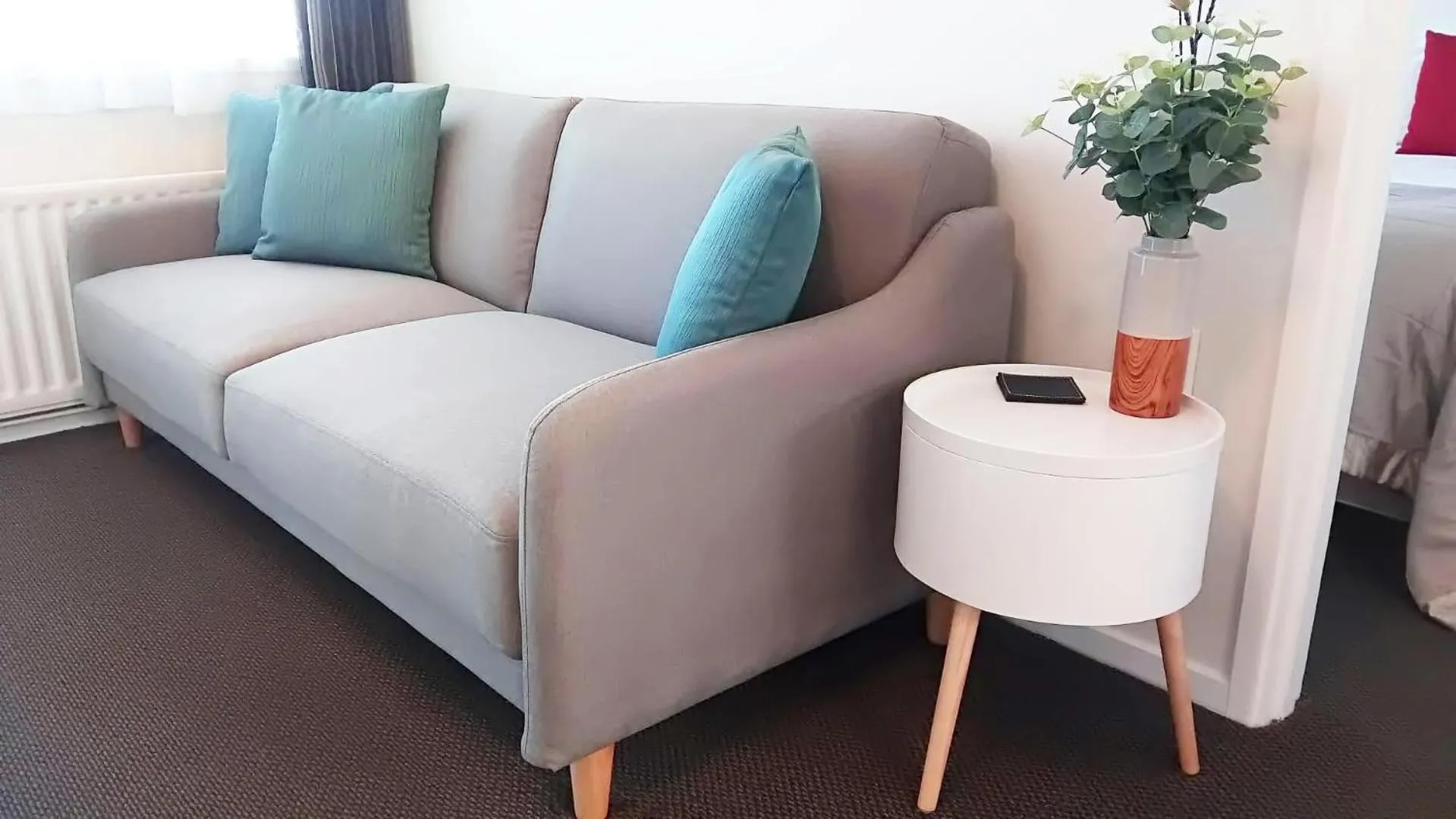 Living room in Almond Court Motel