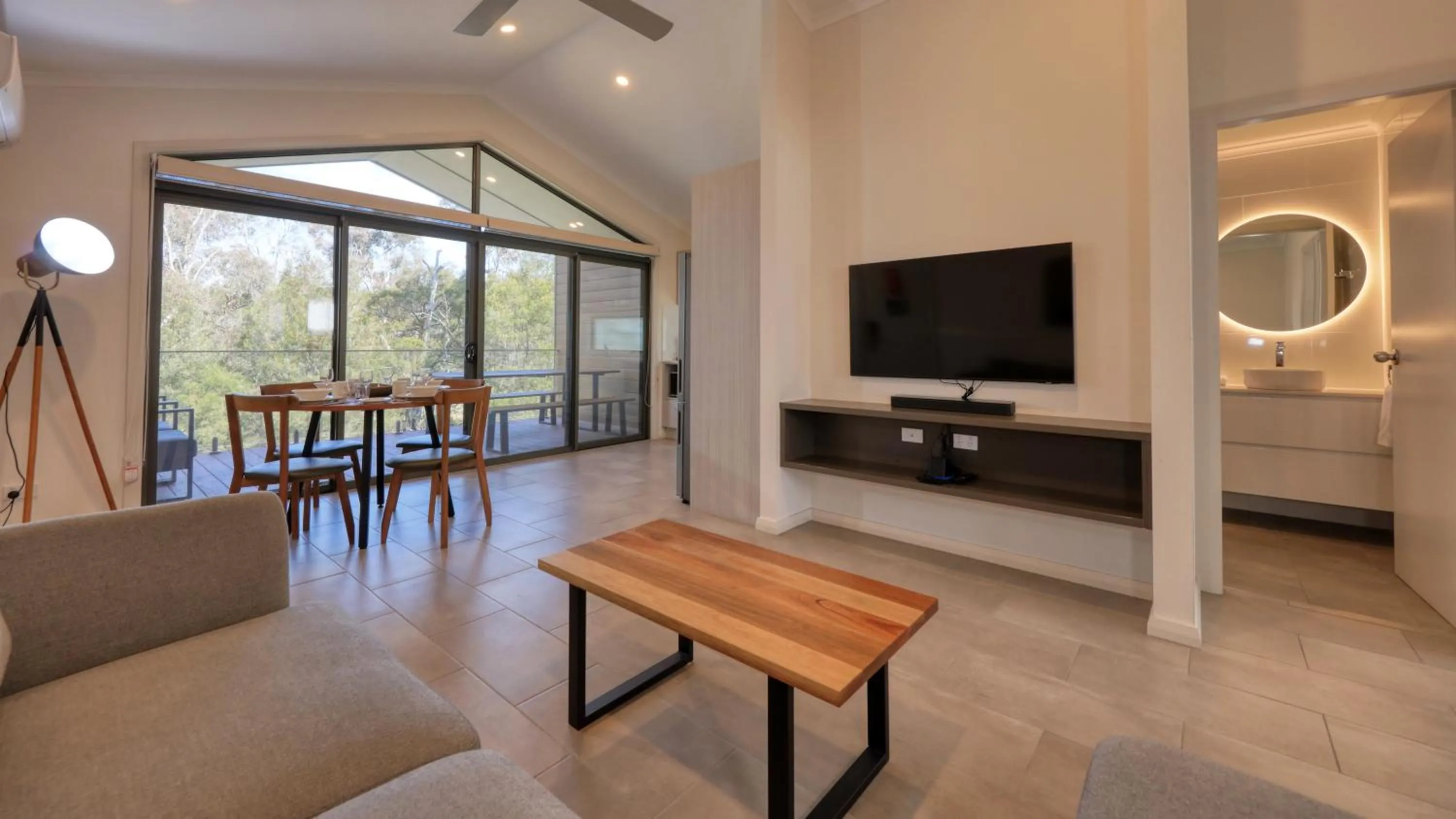 Living room in Alivio Tourist Park Canberra