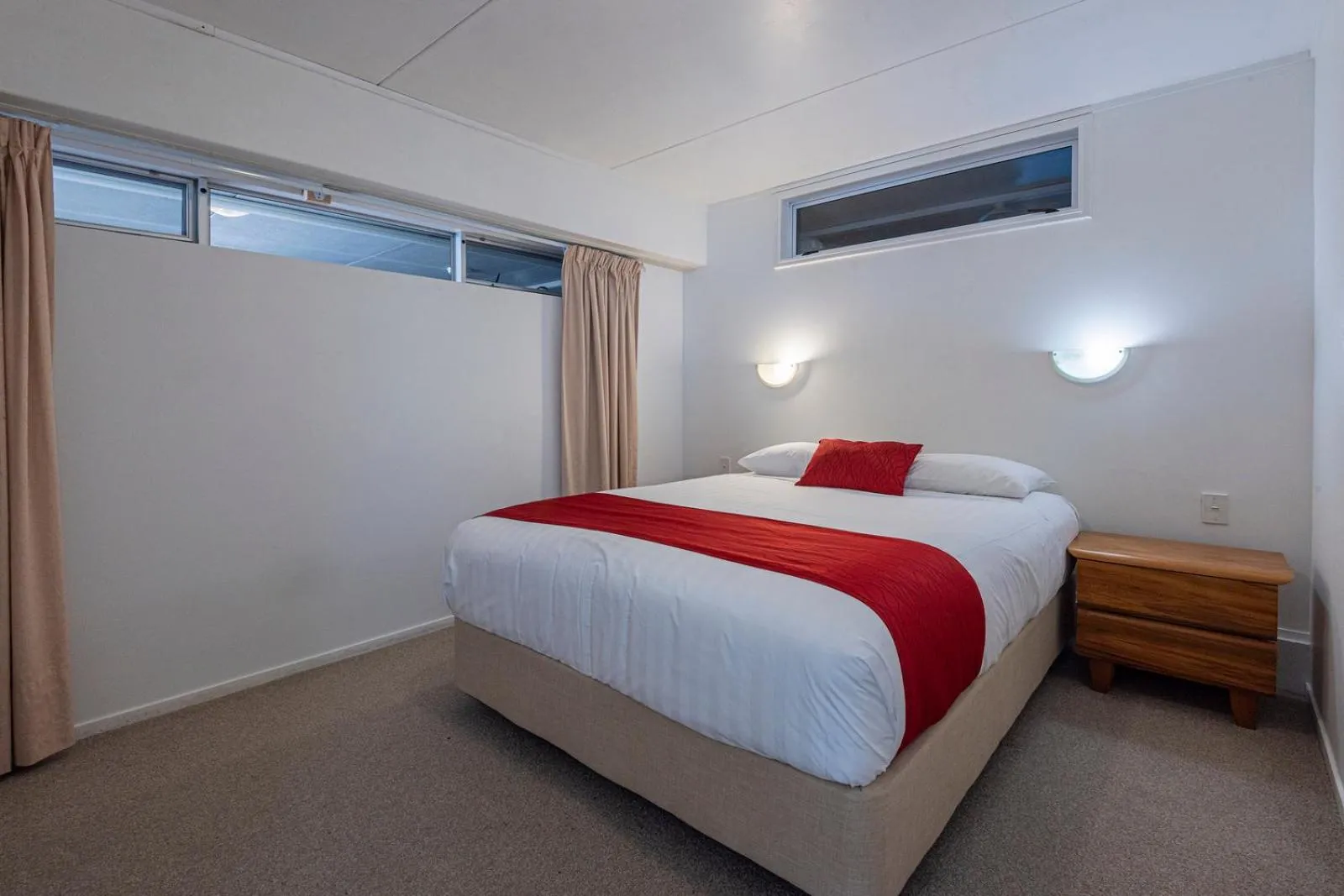 Bedroom, Bed in Austria Motel