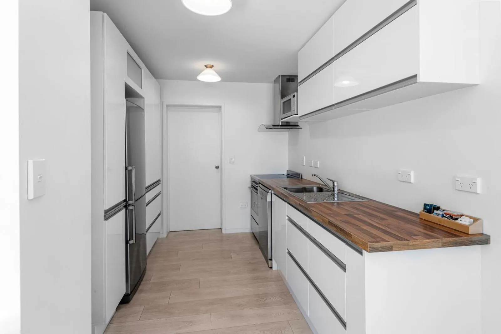 kitchen in Austria Motel