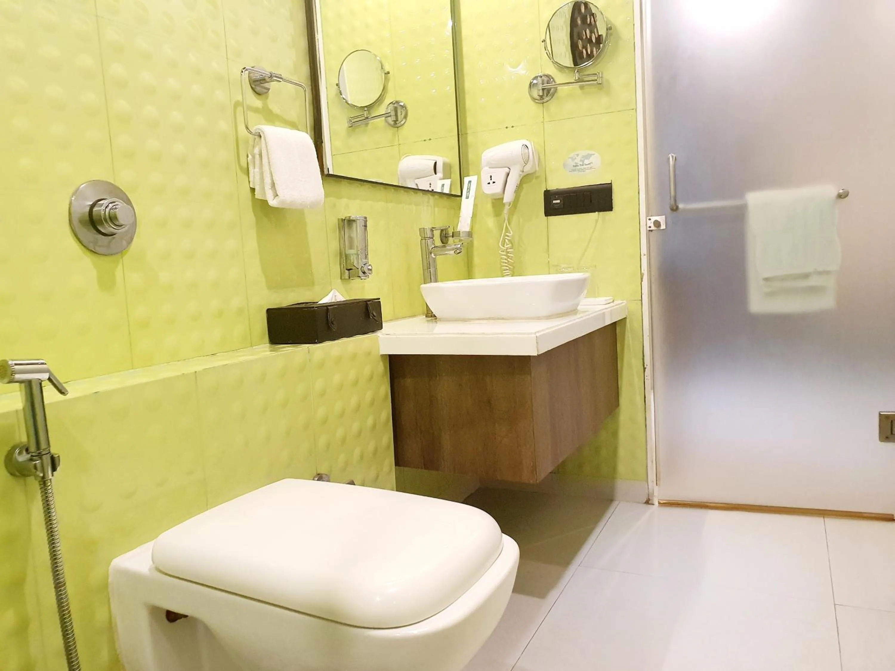 Bathroom in Dragonfly Hotel - The Art Hotel