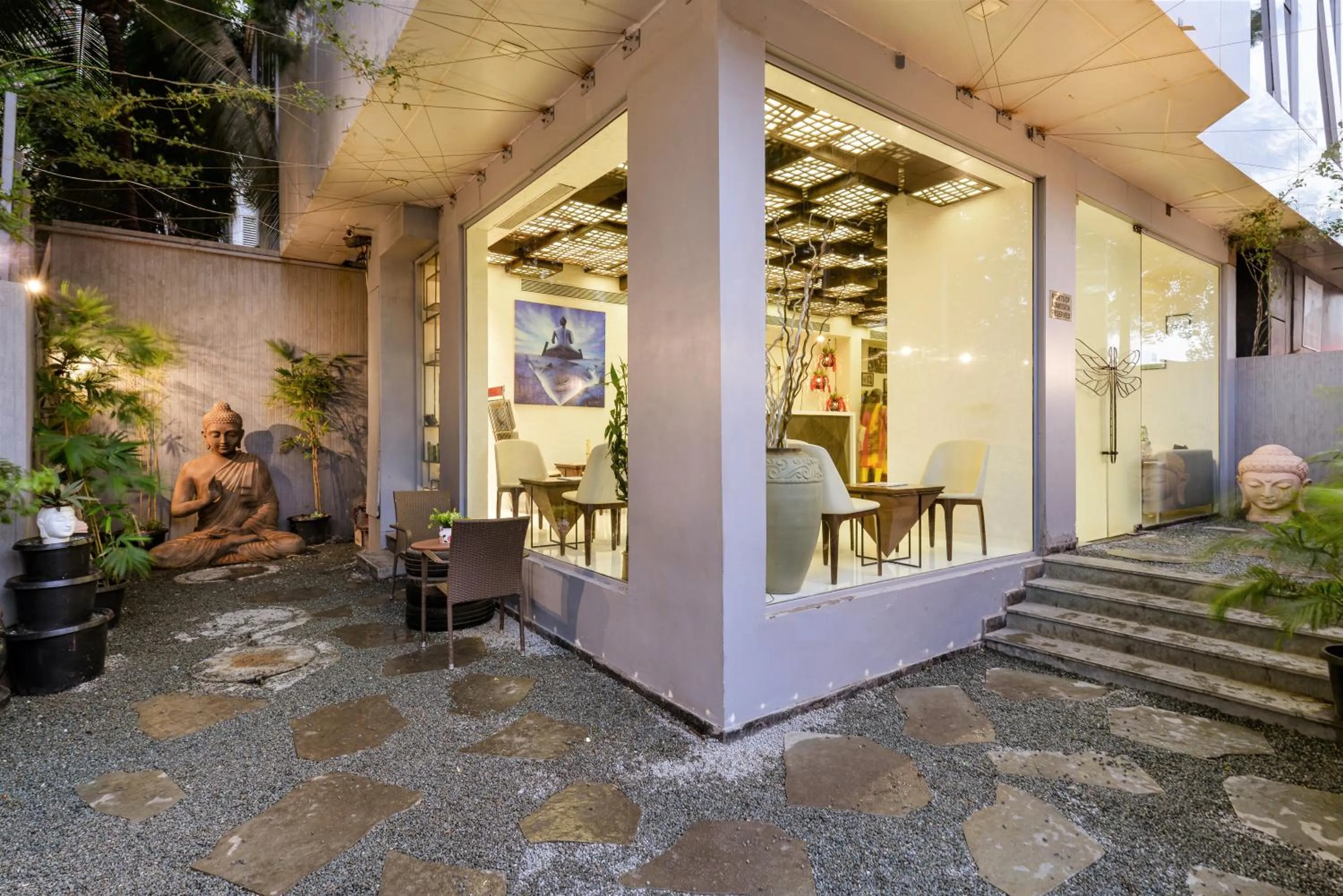 Decorative detail in Dragonfly Hotel - The Art Hotel