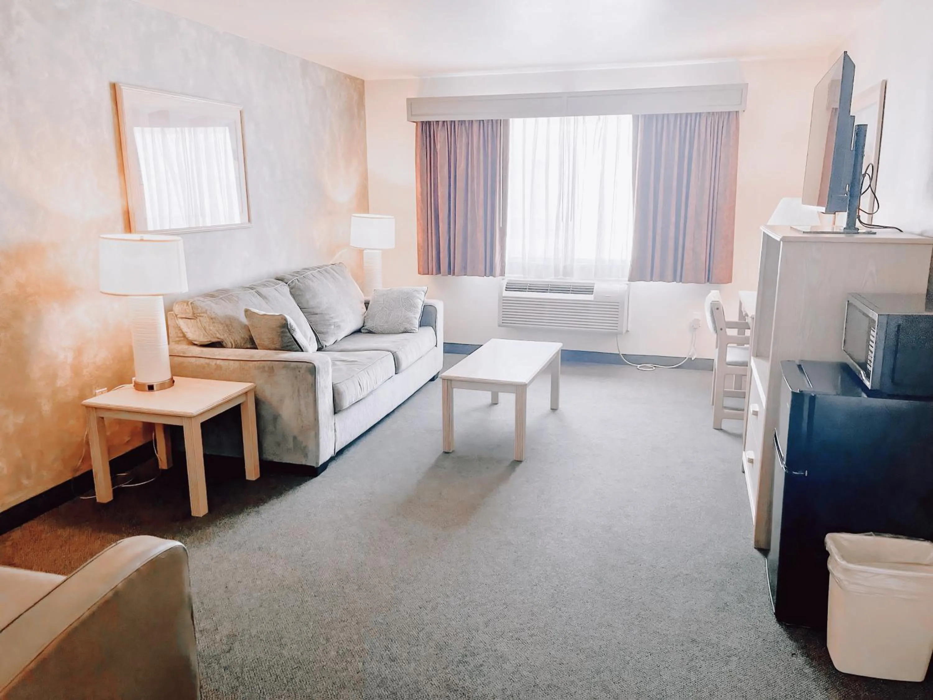 Living room in North Shore Inn at Lake Mead