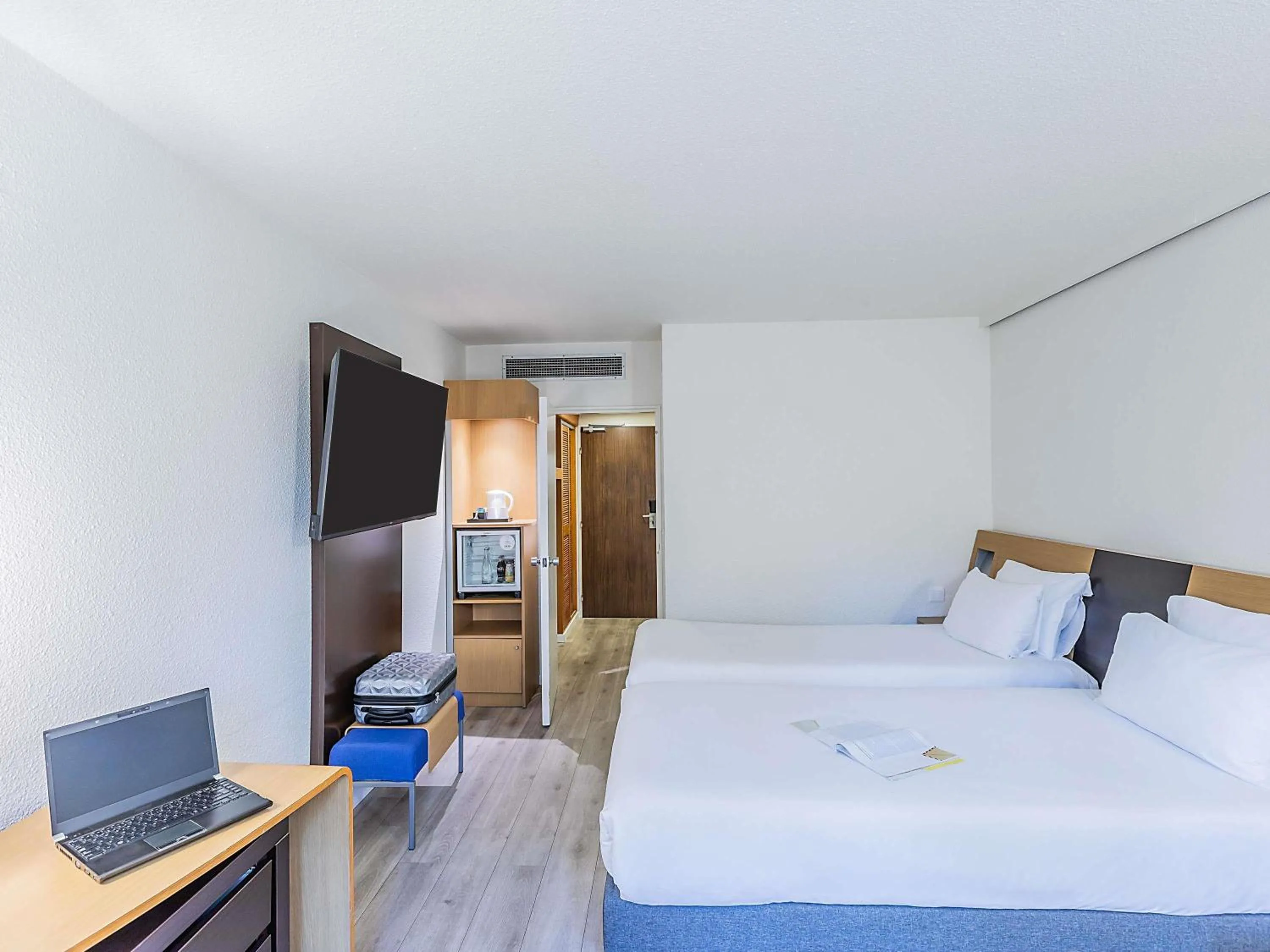 Bedroom, Bed in Novotel Setubal