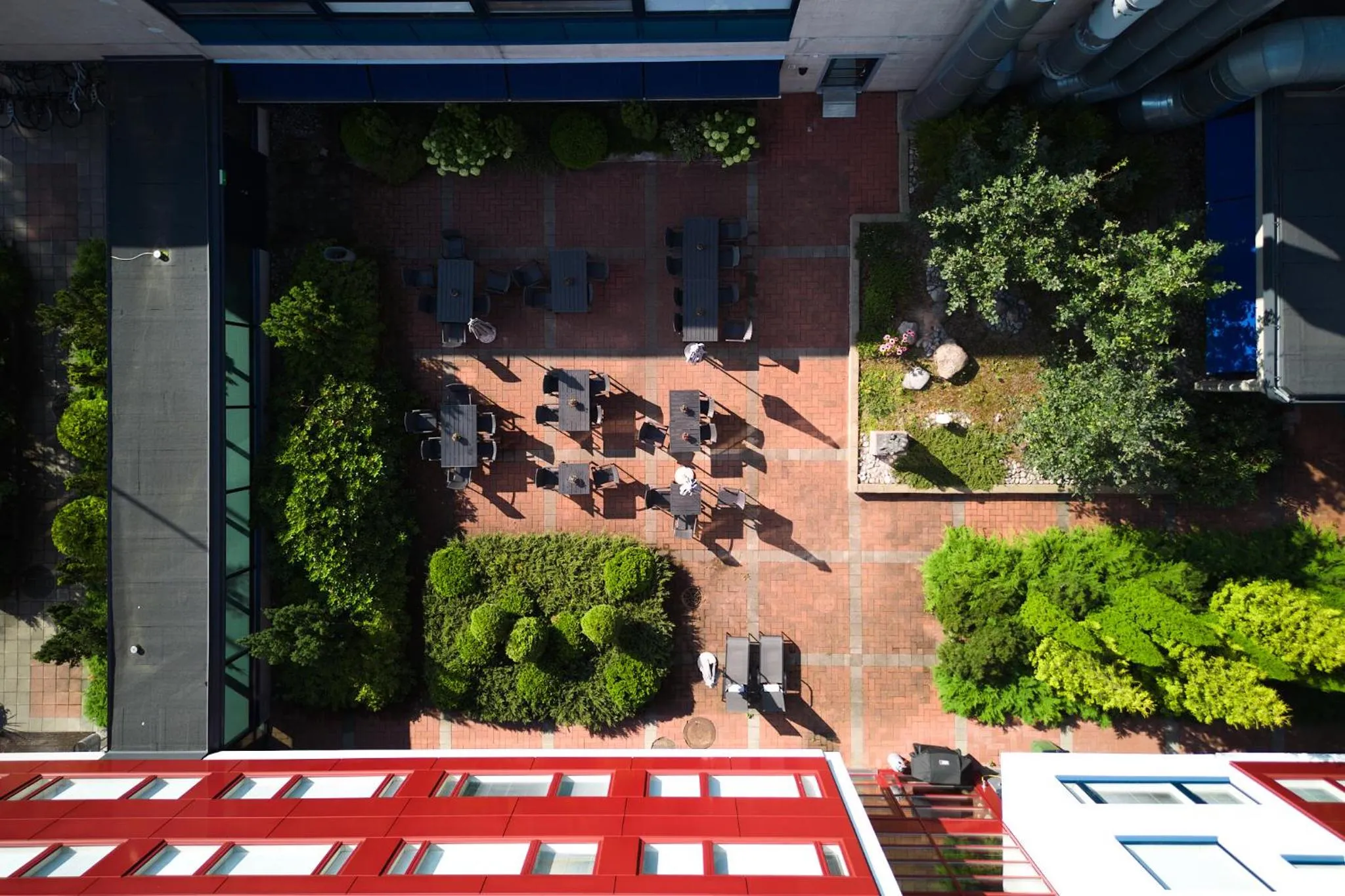 Inner courtyard view in Hostel Linnasmäki