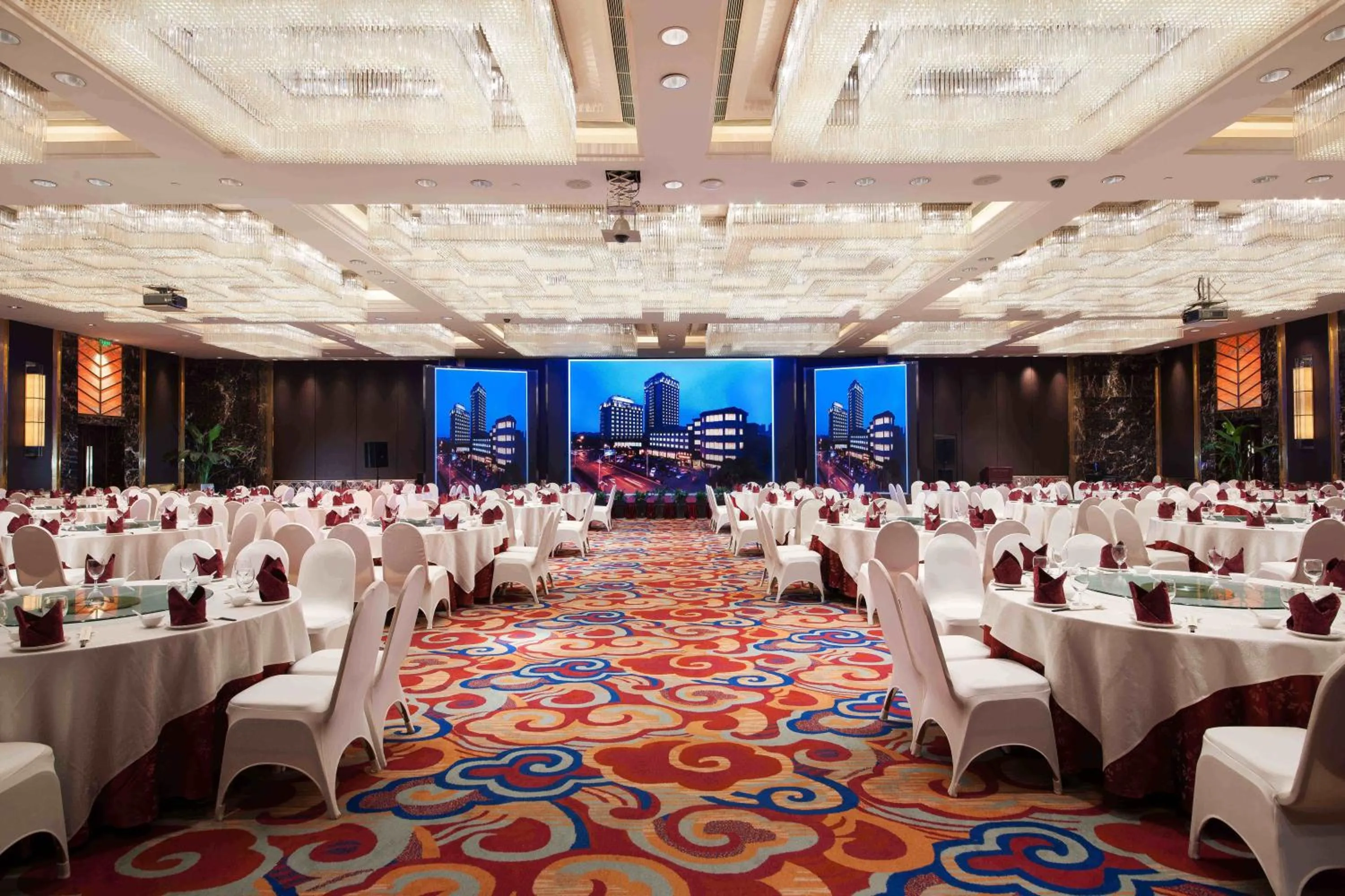 Shanghai Yuehua Hotel