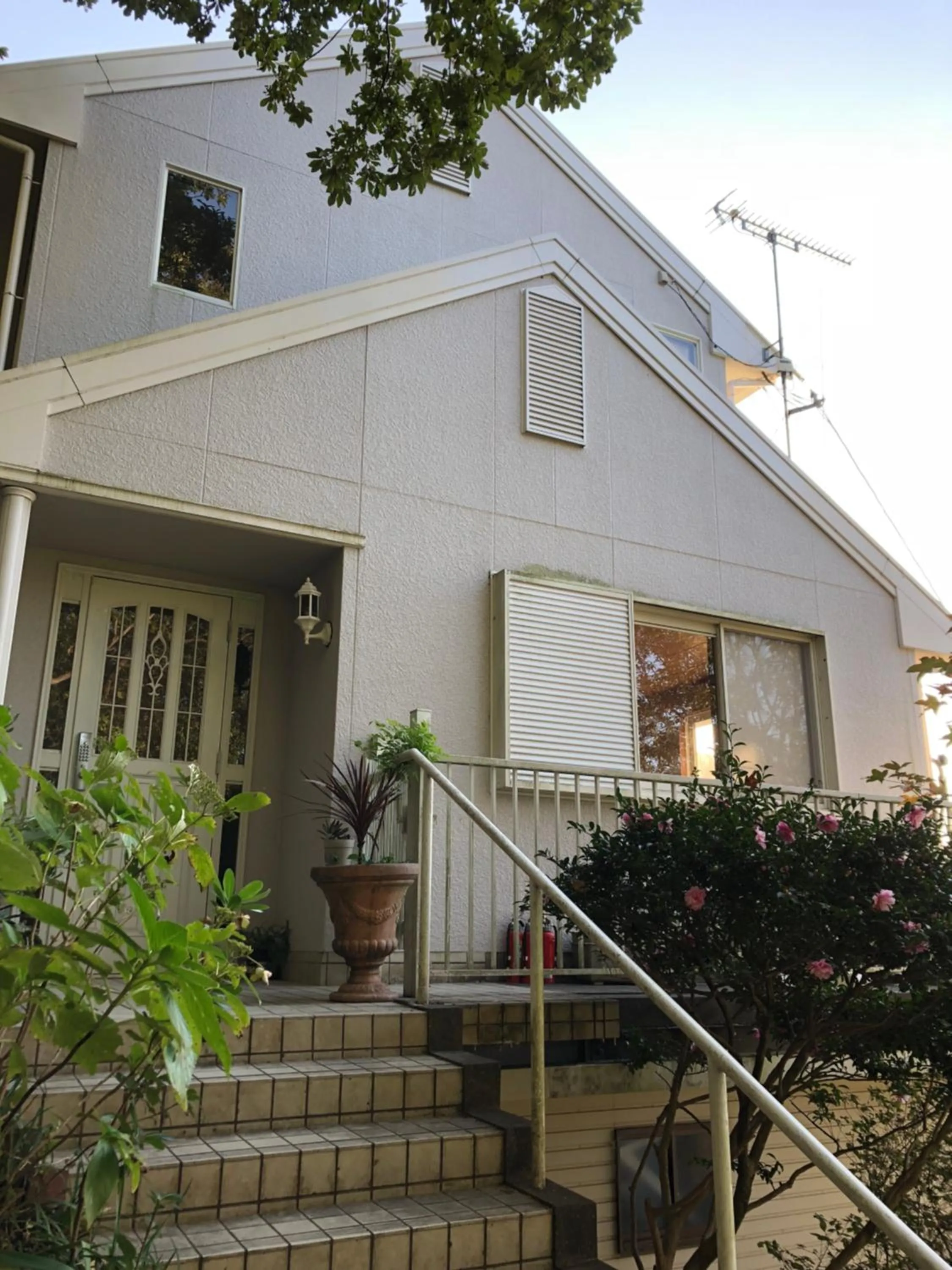Facade/entrance in Sen Guesthouse
