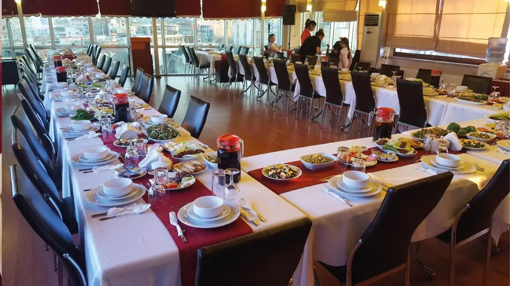 Restaurant/places to eat in Pamuk City Hotel Restaurant/places to eat in Pamuk City Hotel