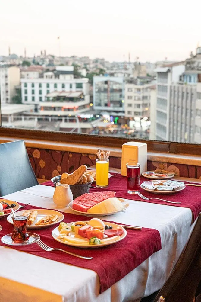 Buffet breakfast in Pamuk City Hotel