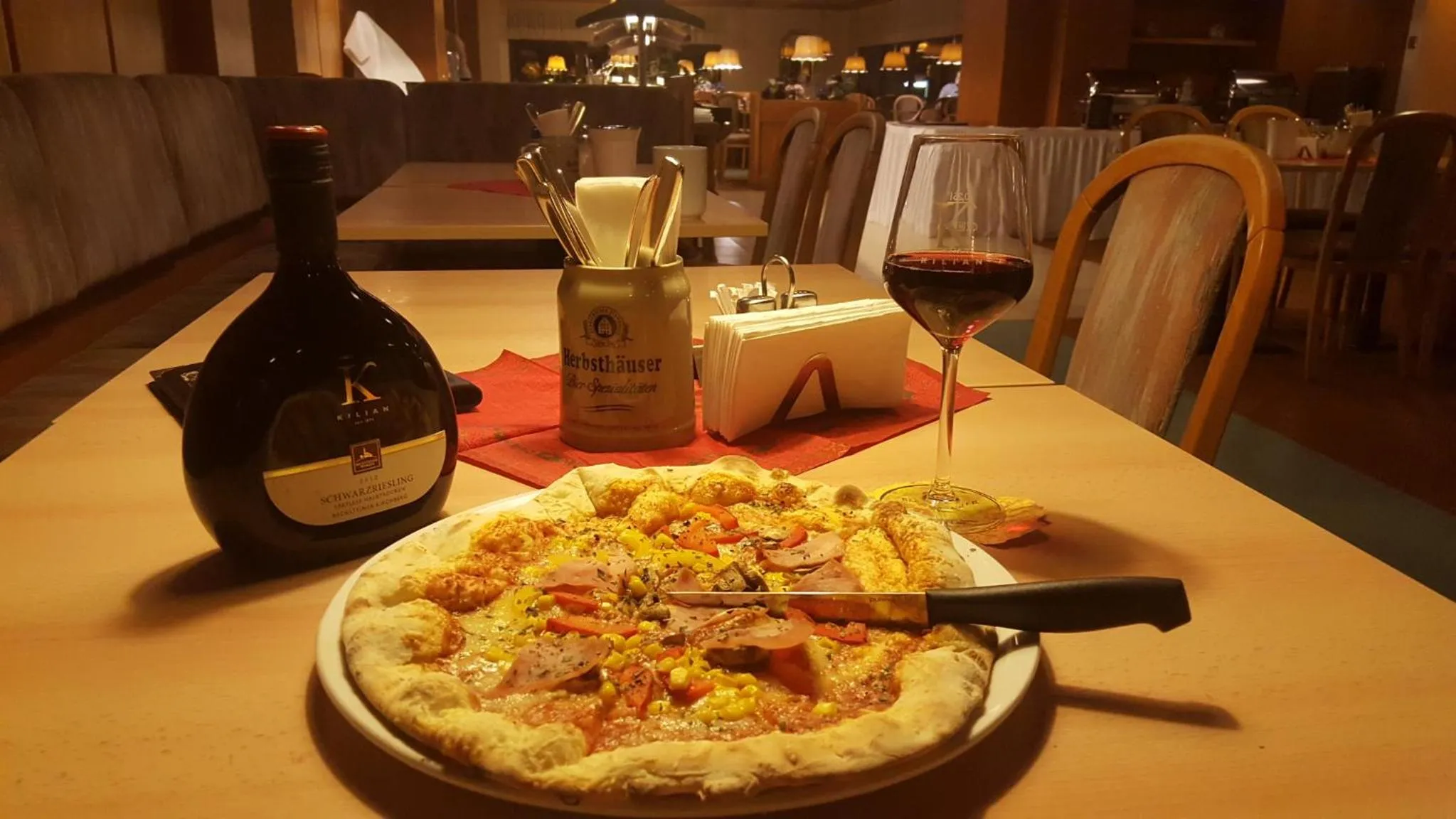 Restaurant/places to eat in Vitalhotel König am Park