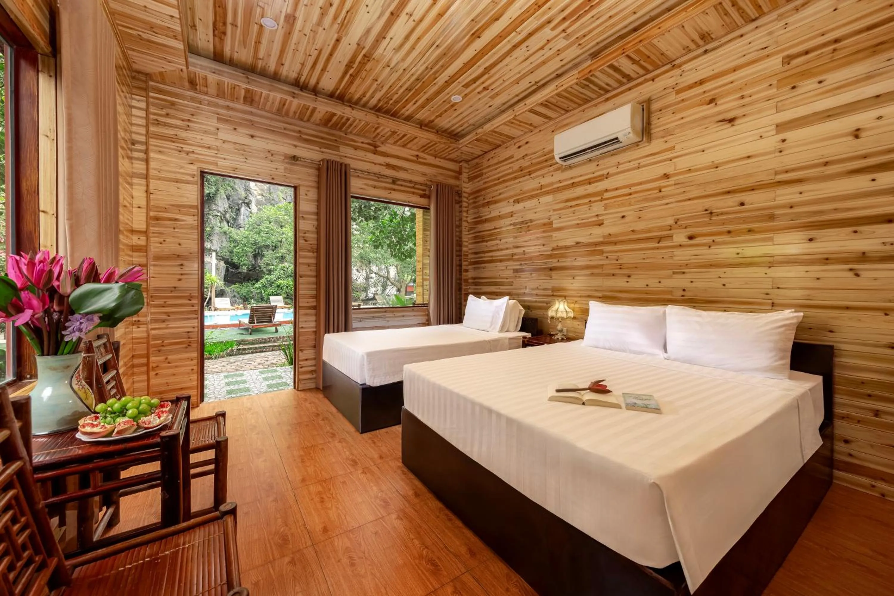 Bed in Tam Coc Rocky Bungalow