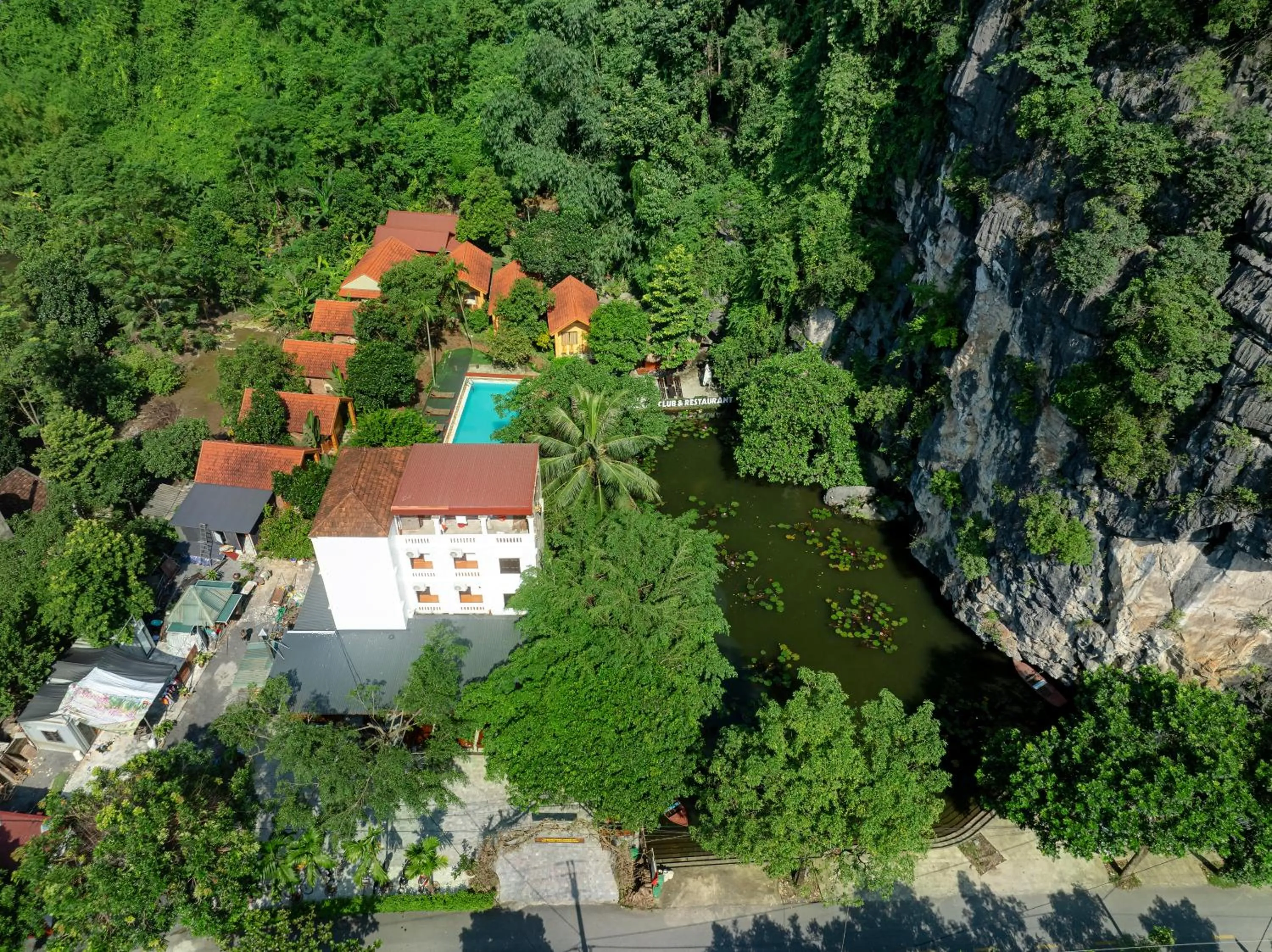 Property building in Tam Coc Rocky Bungalow