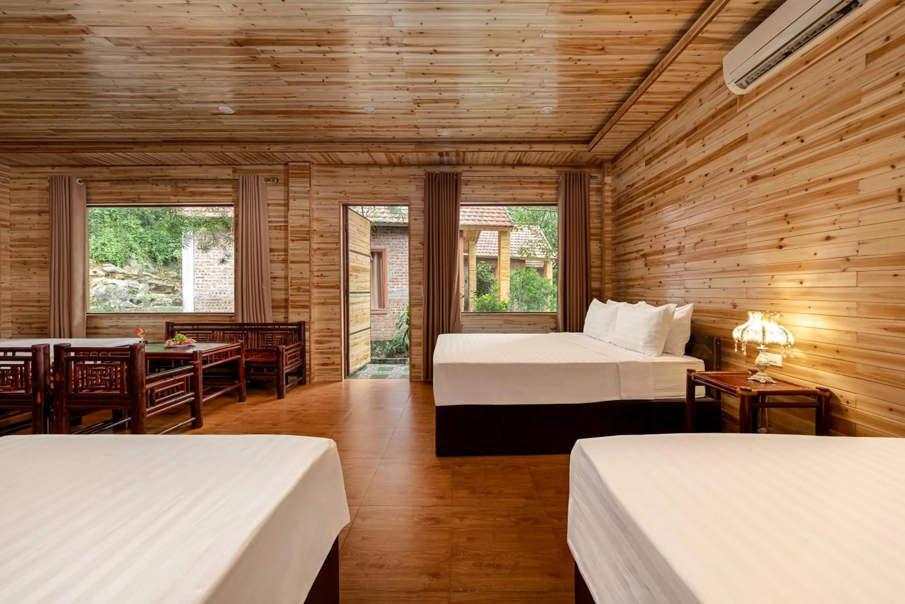 Bed in Tam Coc Rocky Bungalow