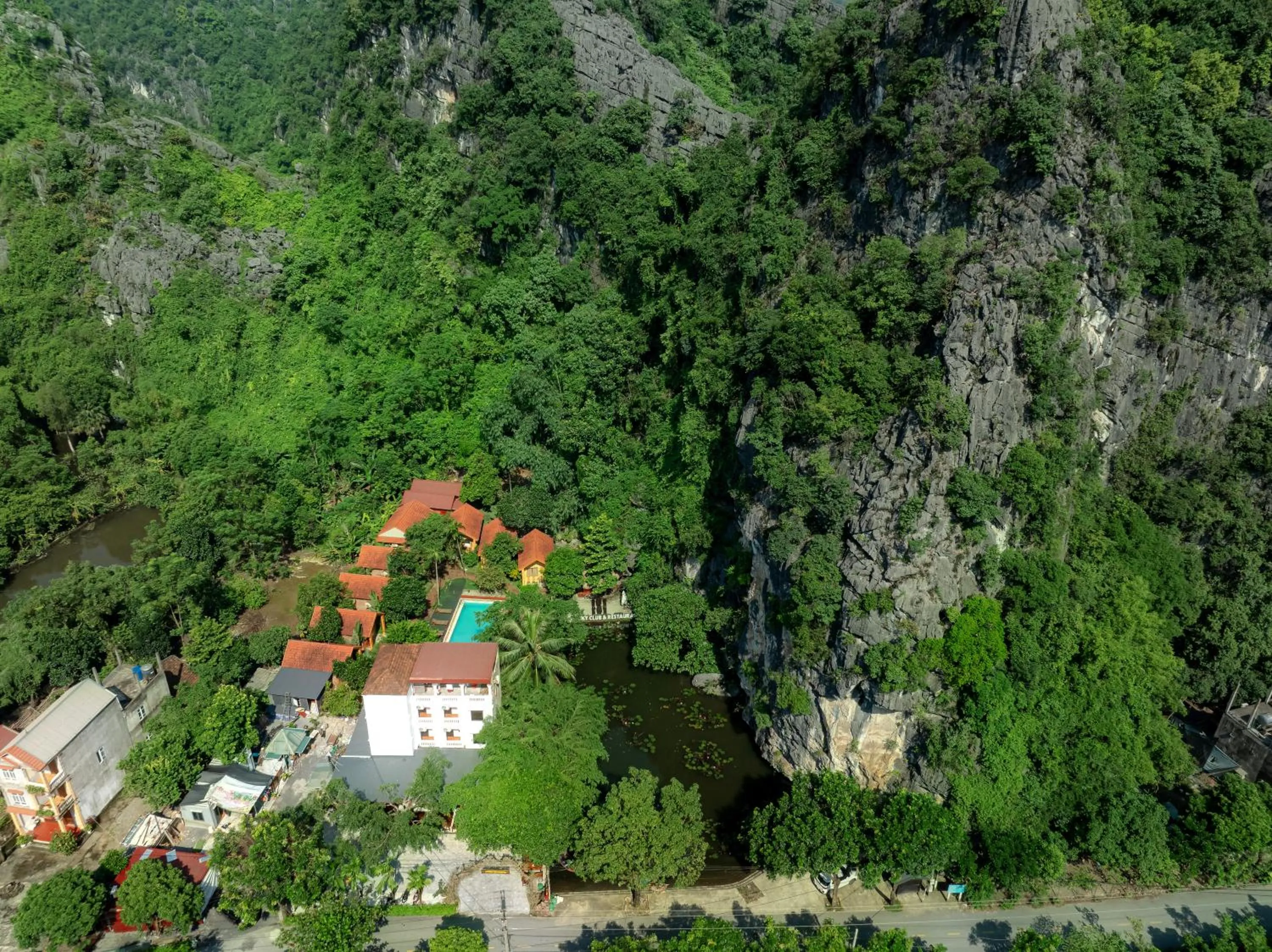 Property building in Tam Coc Rocky Bungalow