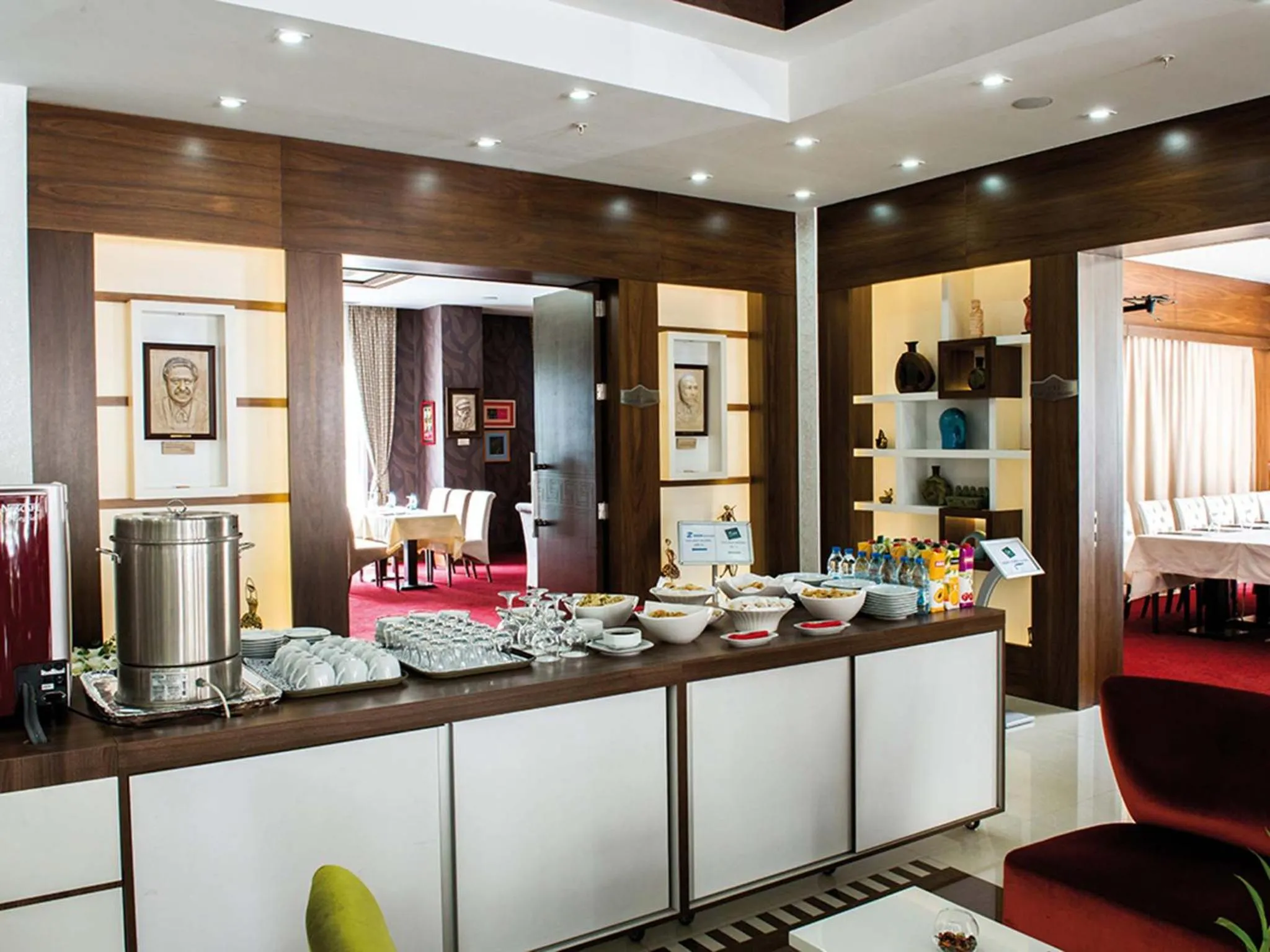 Restaurant/places to eat in Siir Boutique Hotel