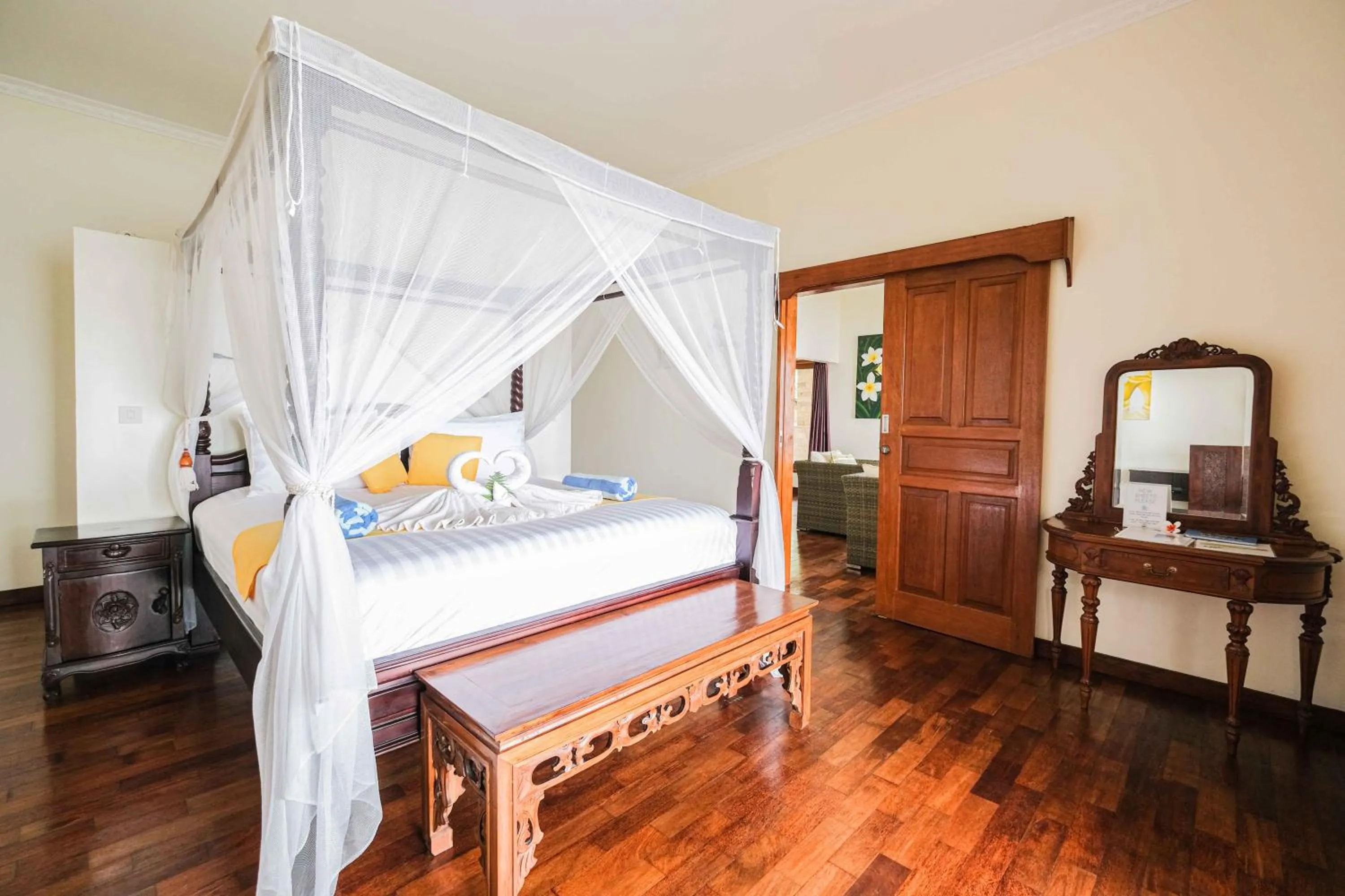 Bed in Poinciana Resort