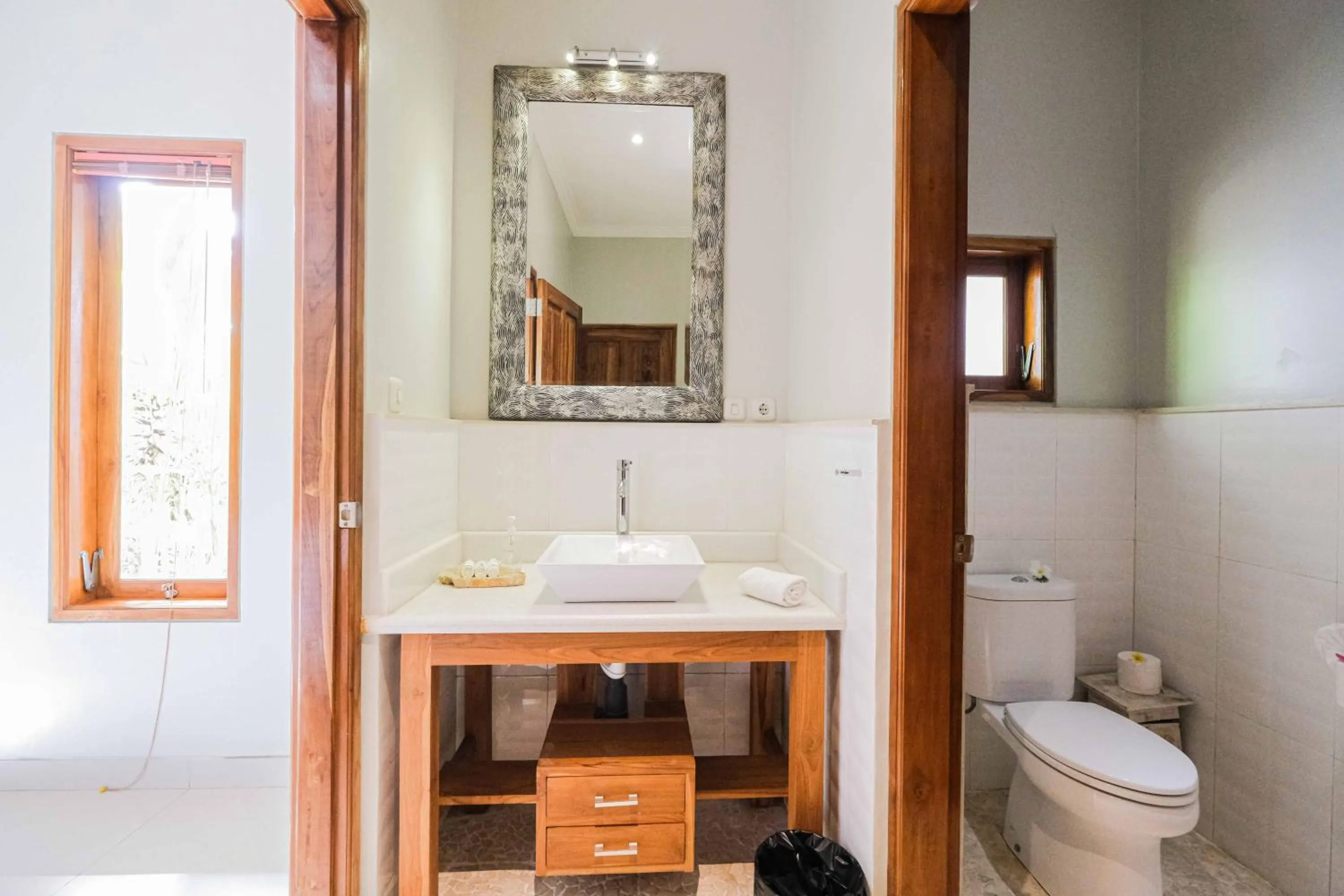 Shower in Poinciana Resort