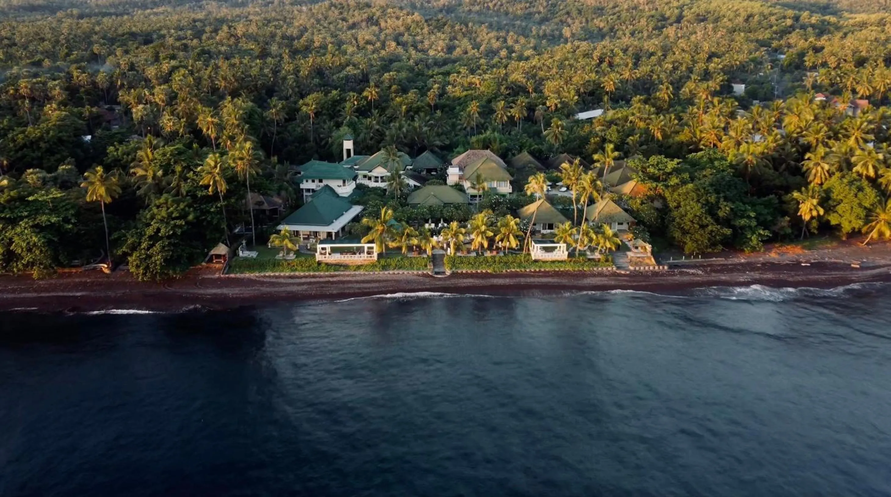 Property building in Poinciana Resort