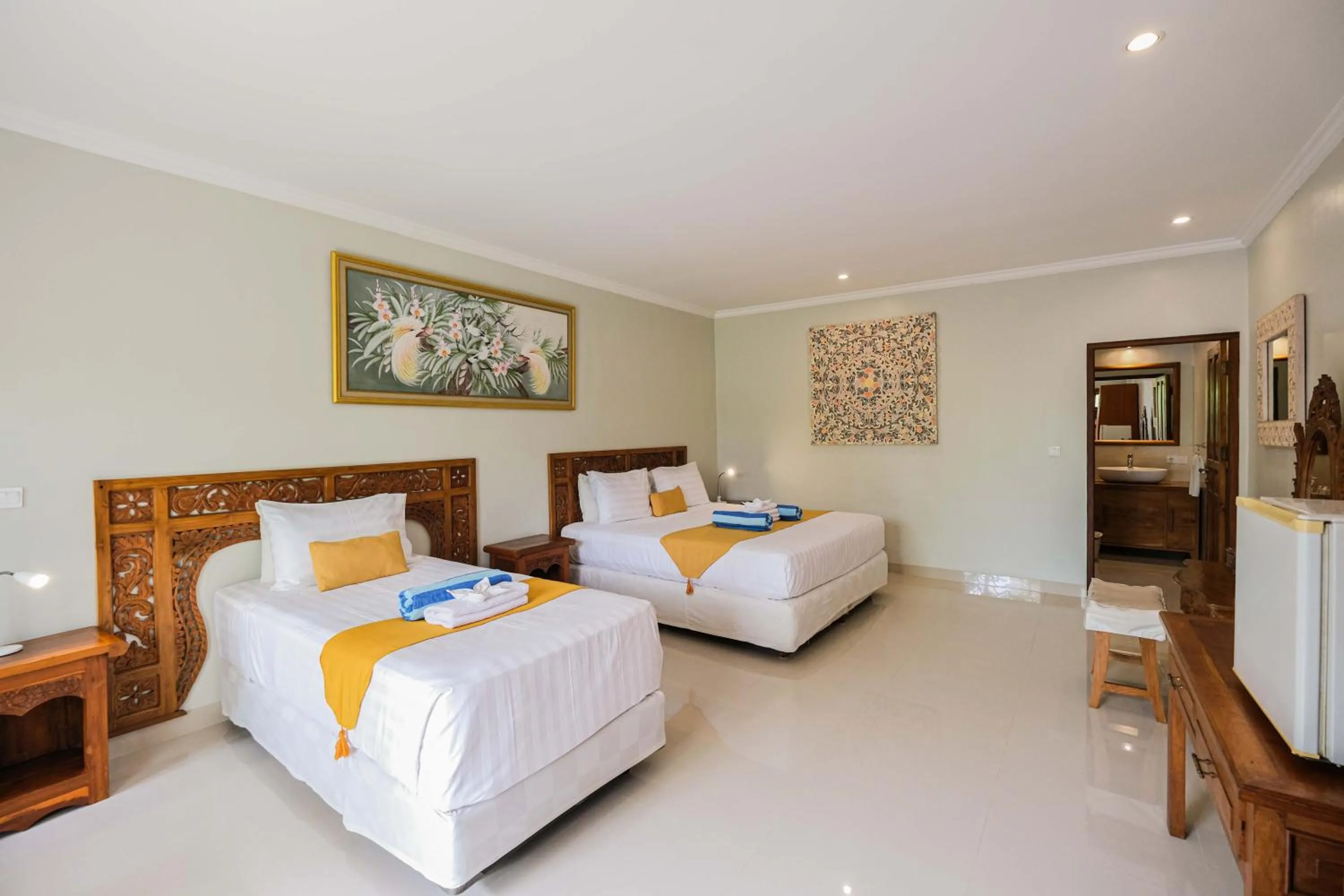 Bed in Poinciana Resort