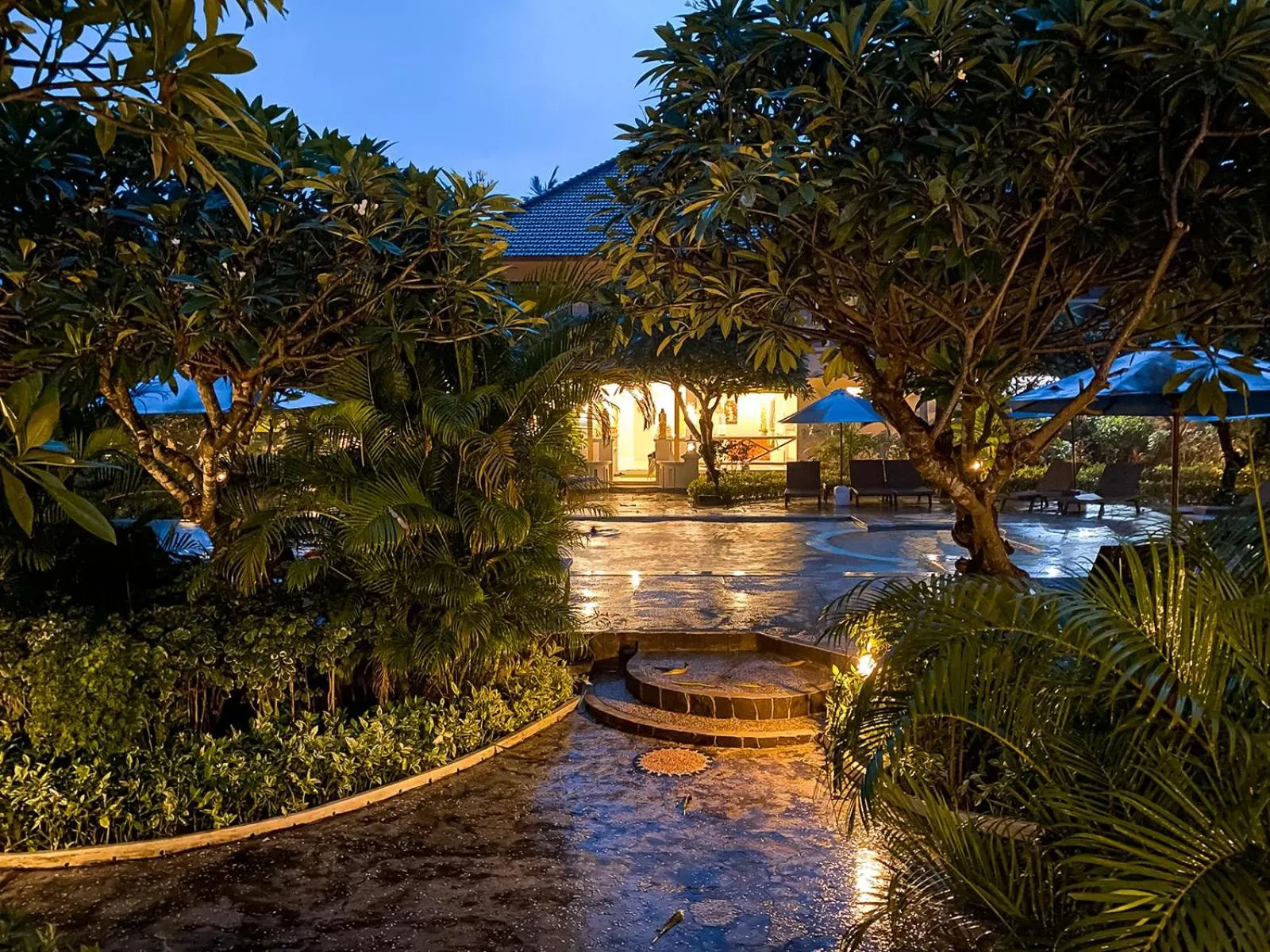 Night in Poinciana Resort