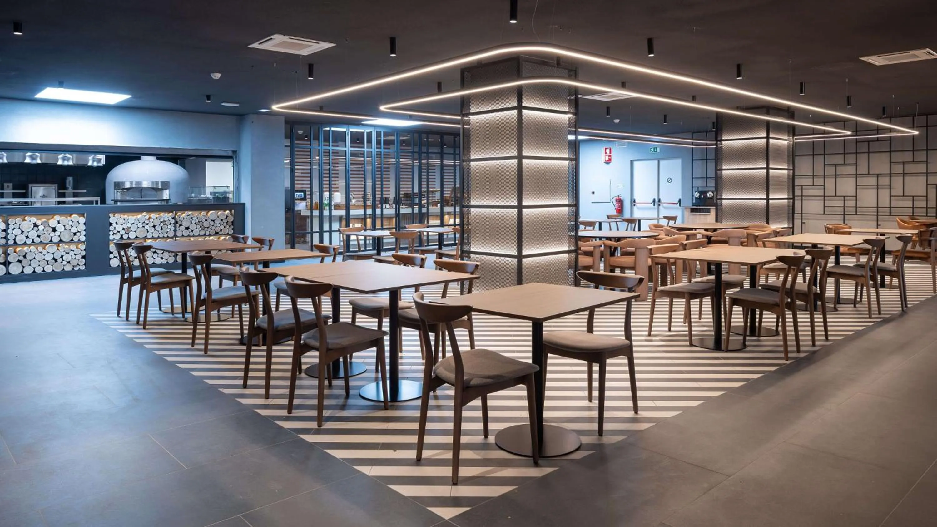 Restaurant/places to eat in Holiday Inn Express & Suites Lisbon - Príncipe Real by IHG