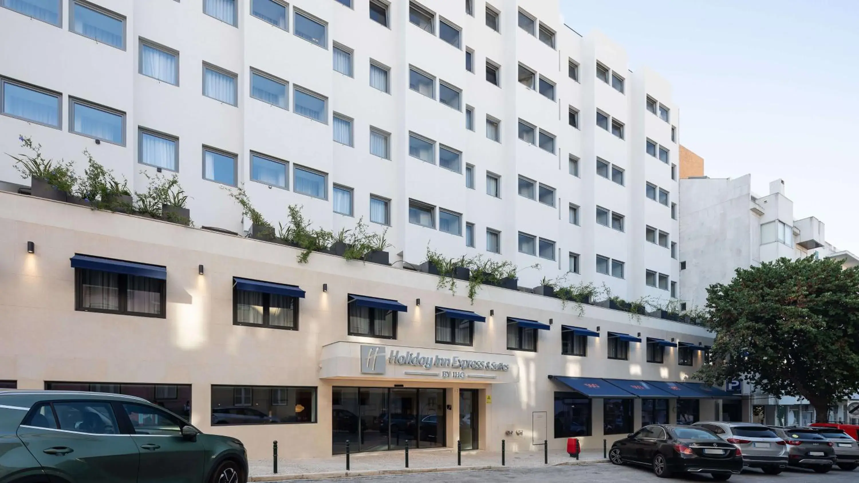 Property building in Holiday Inn Express & Suites Lisbon - Príncipe Real by IHG Property building in Holiday Inn Express & Suites Lisbon - Príncipe Real by IHG