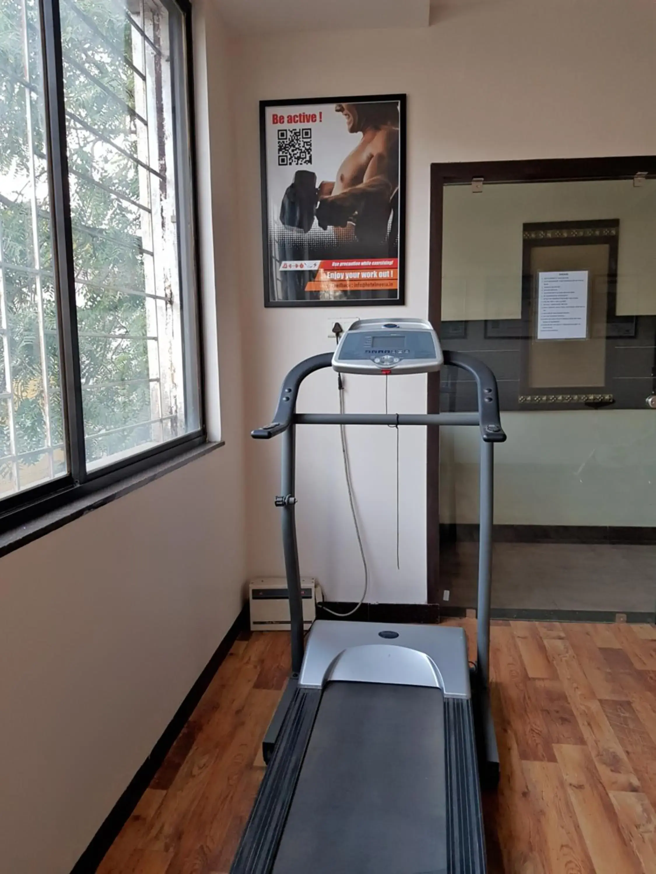 Fitness centre/facilities in Hotel Meera Fitness centre/facilities in Hotel Meera