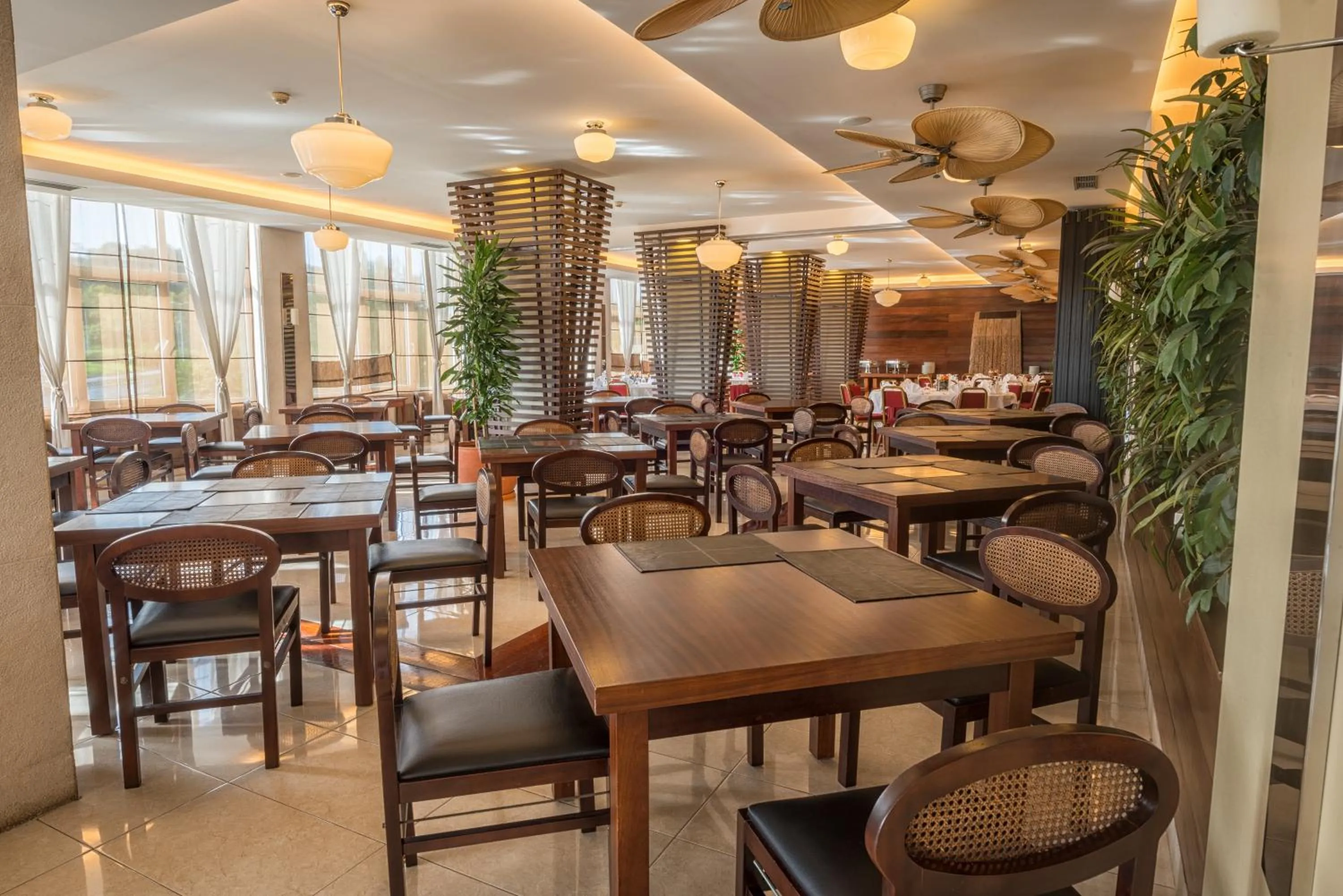 Restaurant/places to eat in Amazonia Jamor Hotel