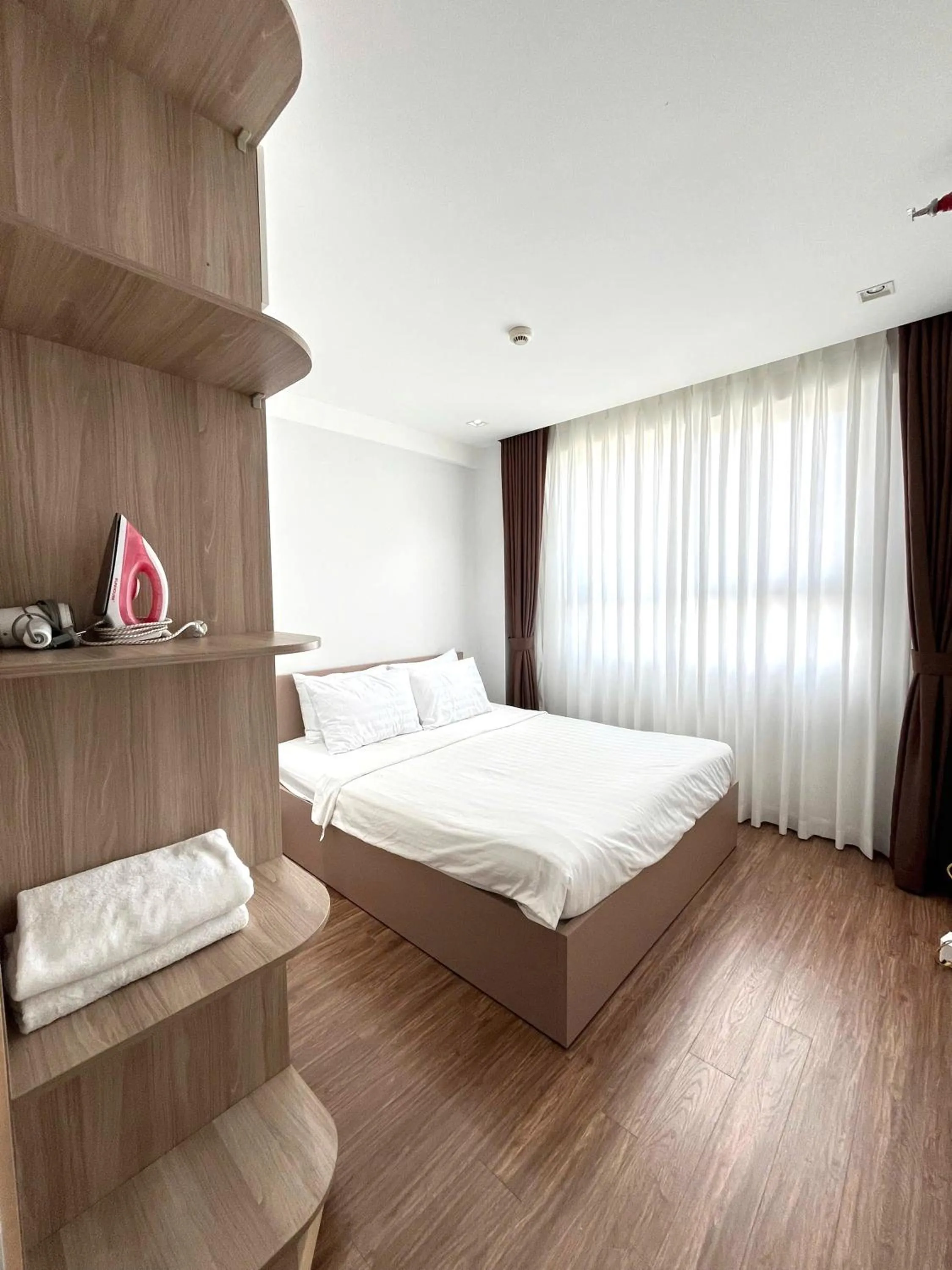 Bed in Scenic Valley Suite