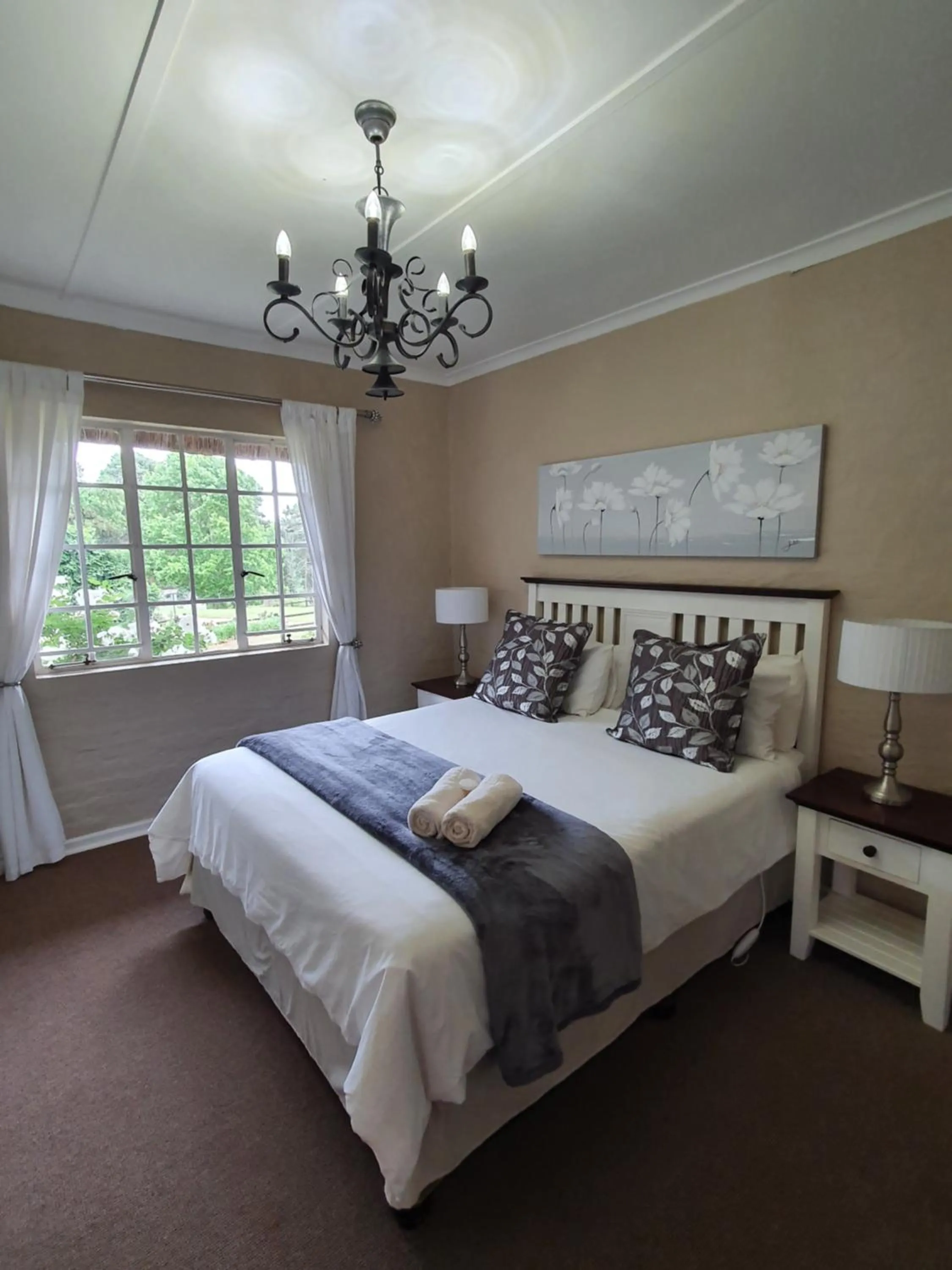 Bed in Invermooi Estate