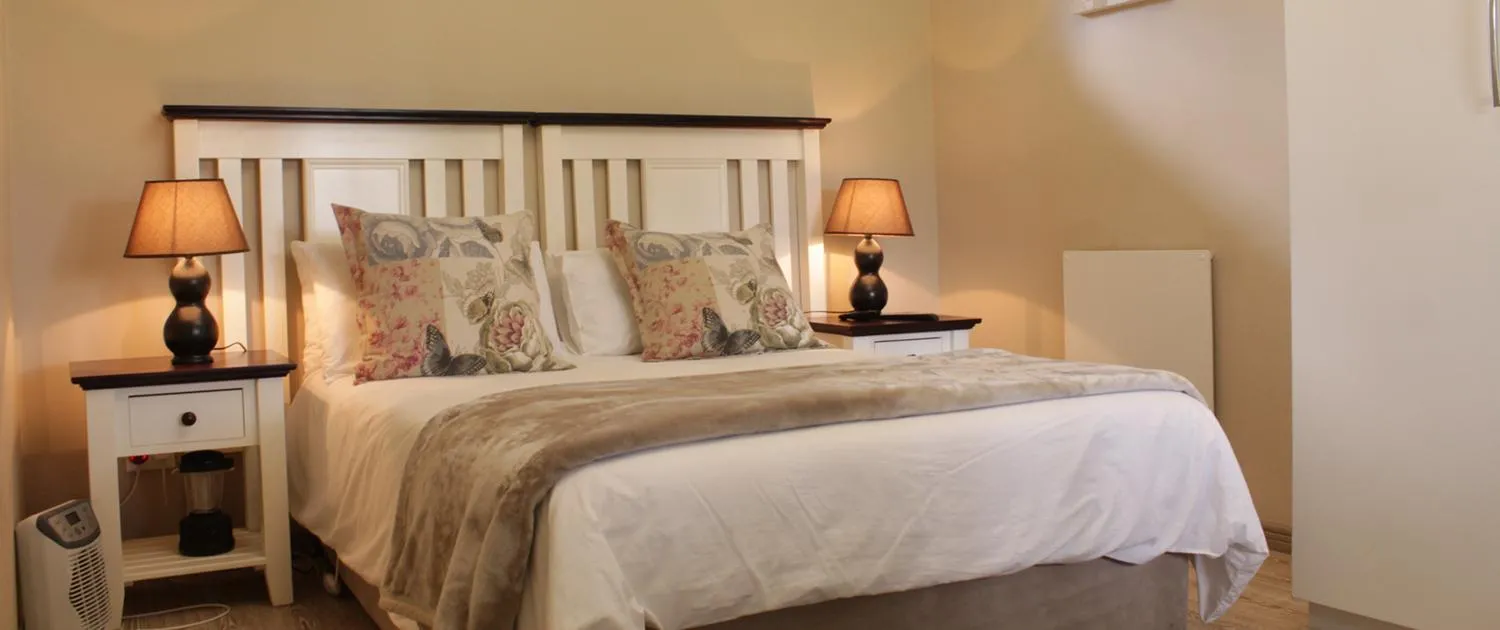 Bed in Invermooi Estate