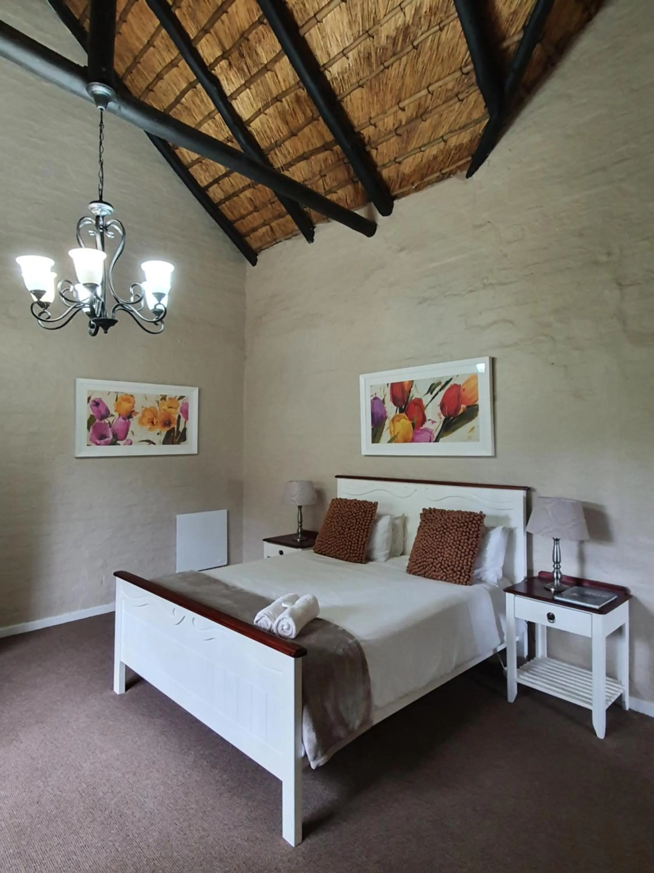 Bed in Invermooi Estate