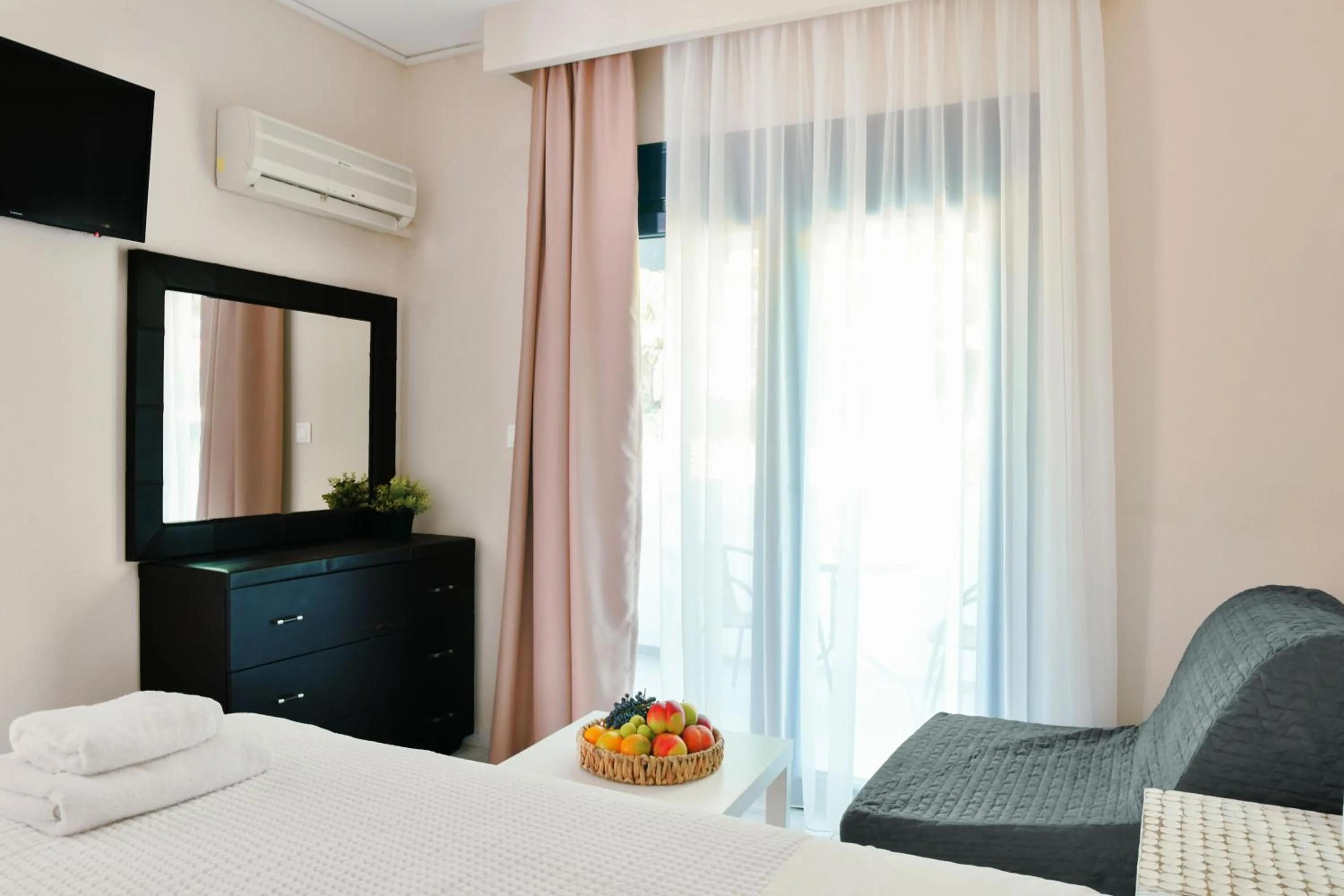 Bed in Samothraki Beach Boutique Hotel