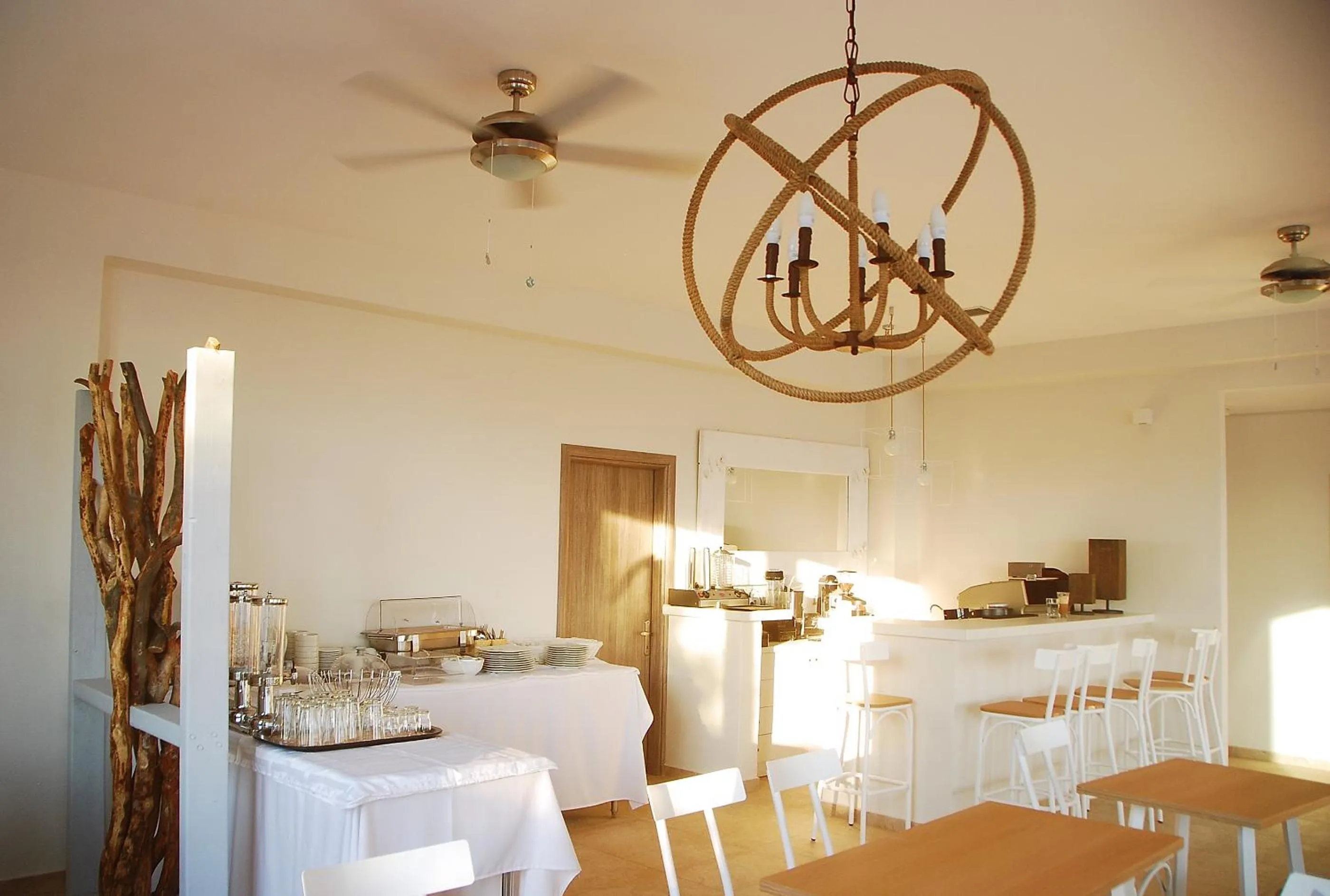 Restaurant/places to eat in Samothraki Beach Boutique Hotel