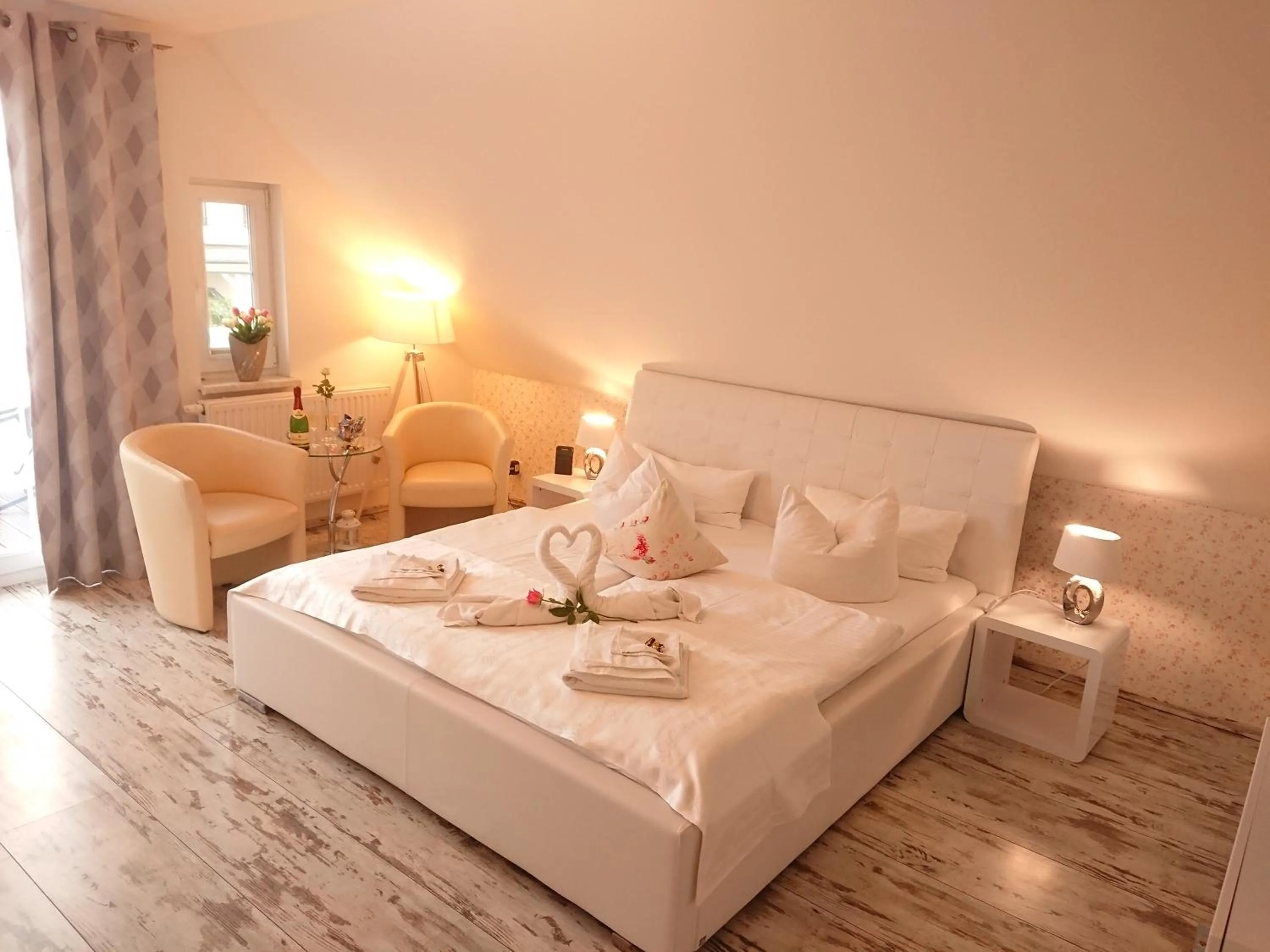 Decorative detail, Bed in Pension Amo Marem